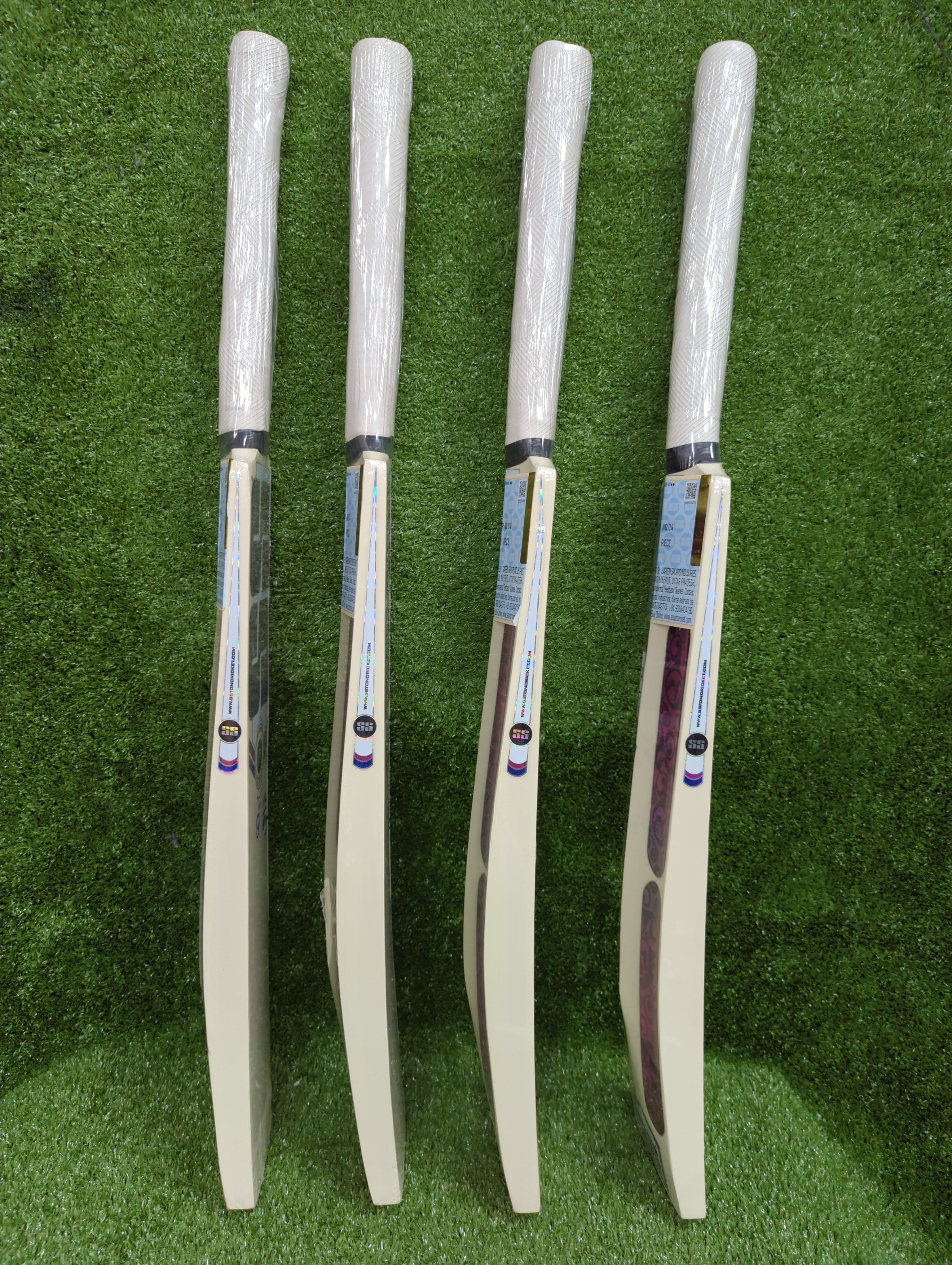SS Colt Scoop Junior / Youth Kashmir Willow Cricket Bat SS