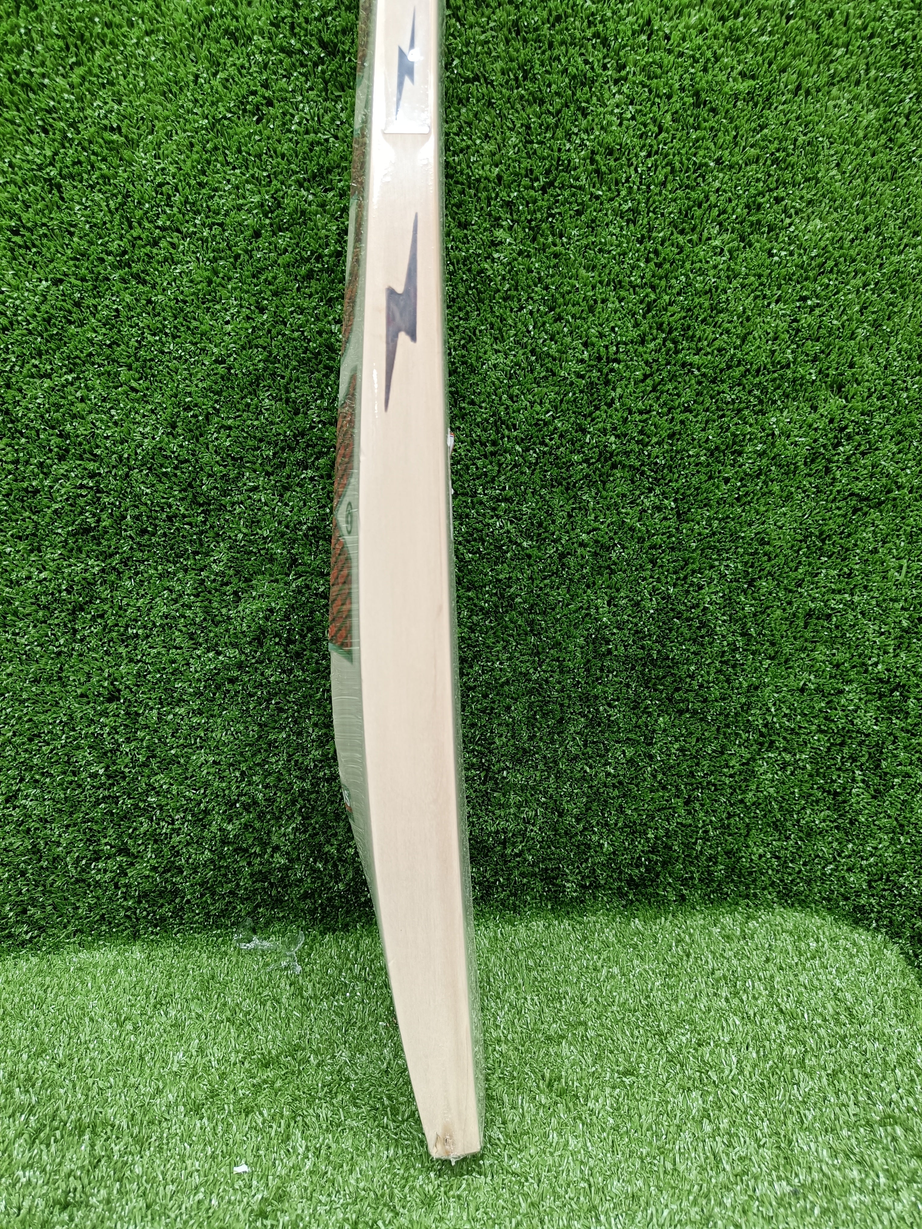 BDM Boss English Willow Cricket Bat