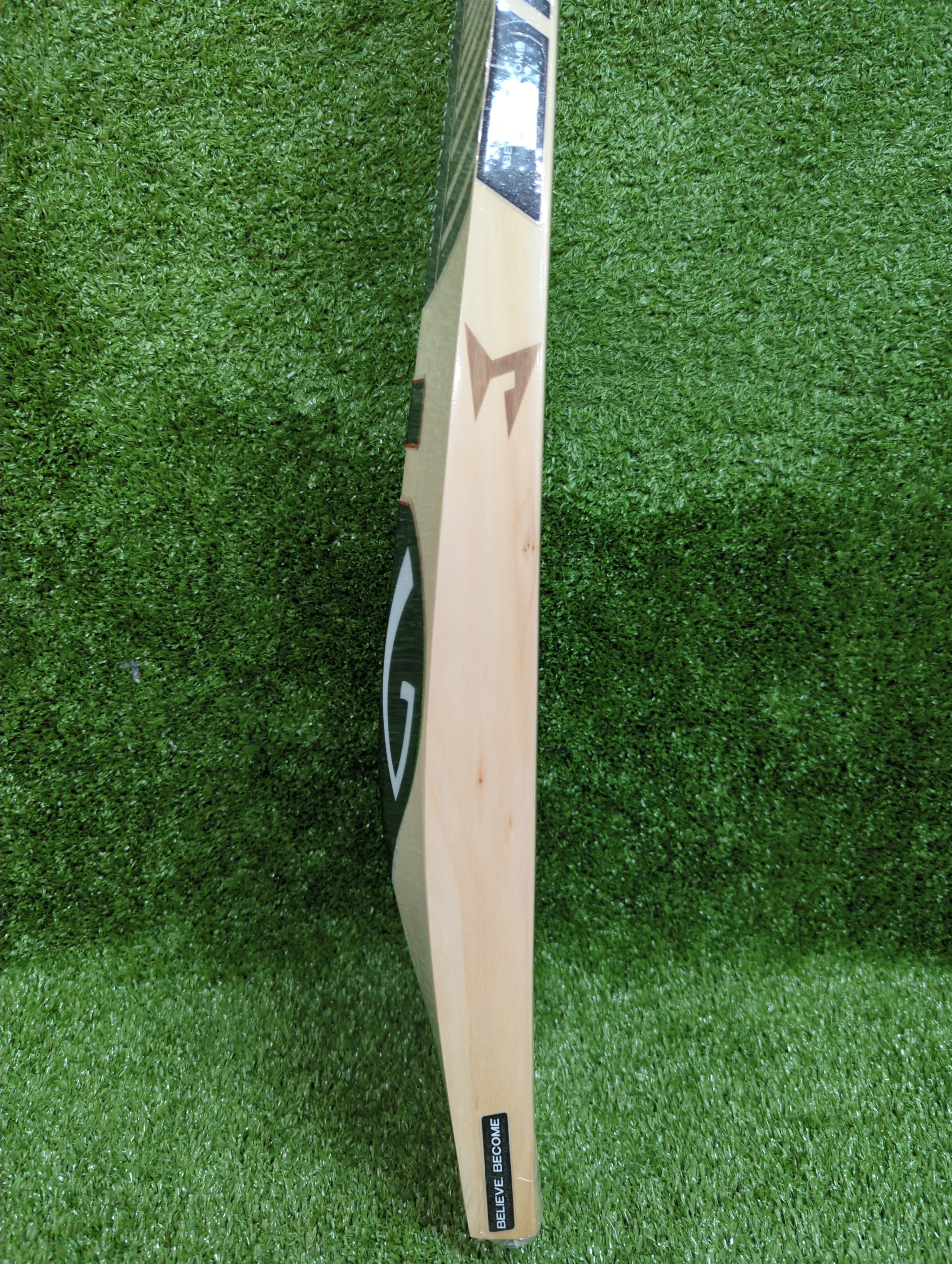 SG HP-33 Classic English Willow Cricket Bat SG