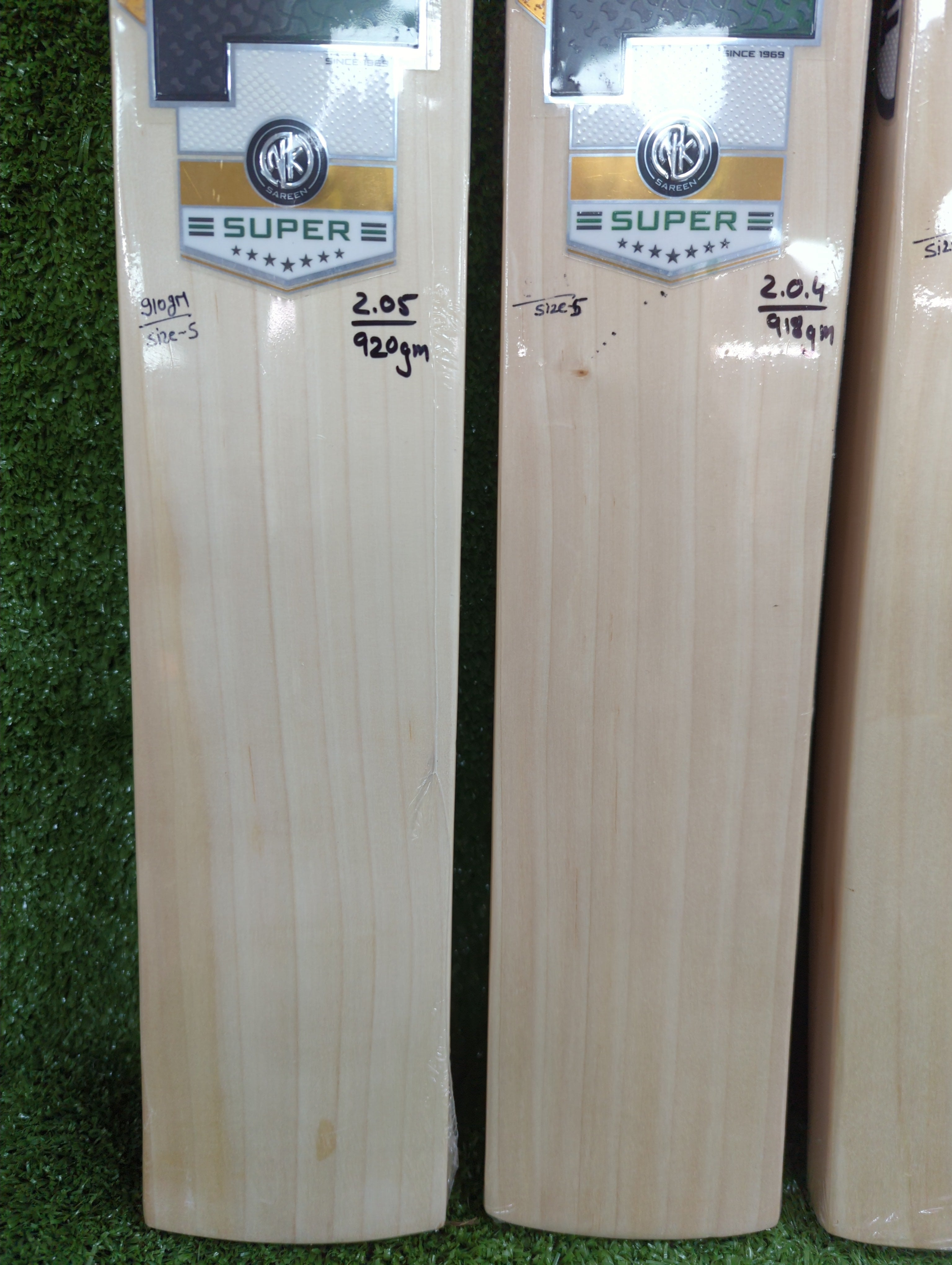 SS Ton Super Junior / Youth English Willow Cricket Bat