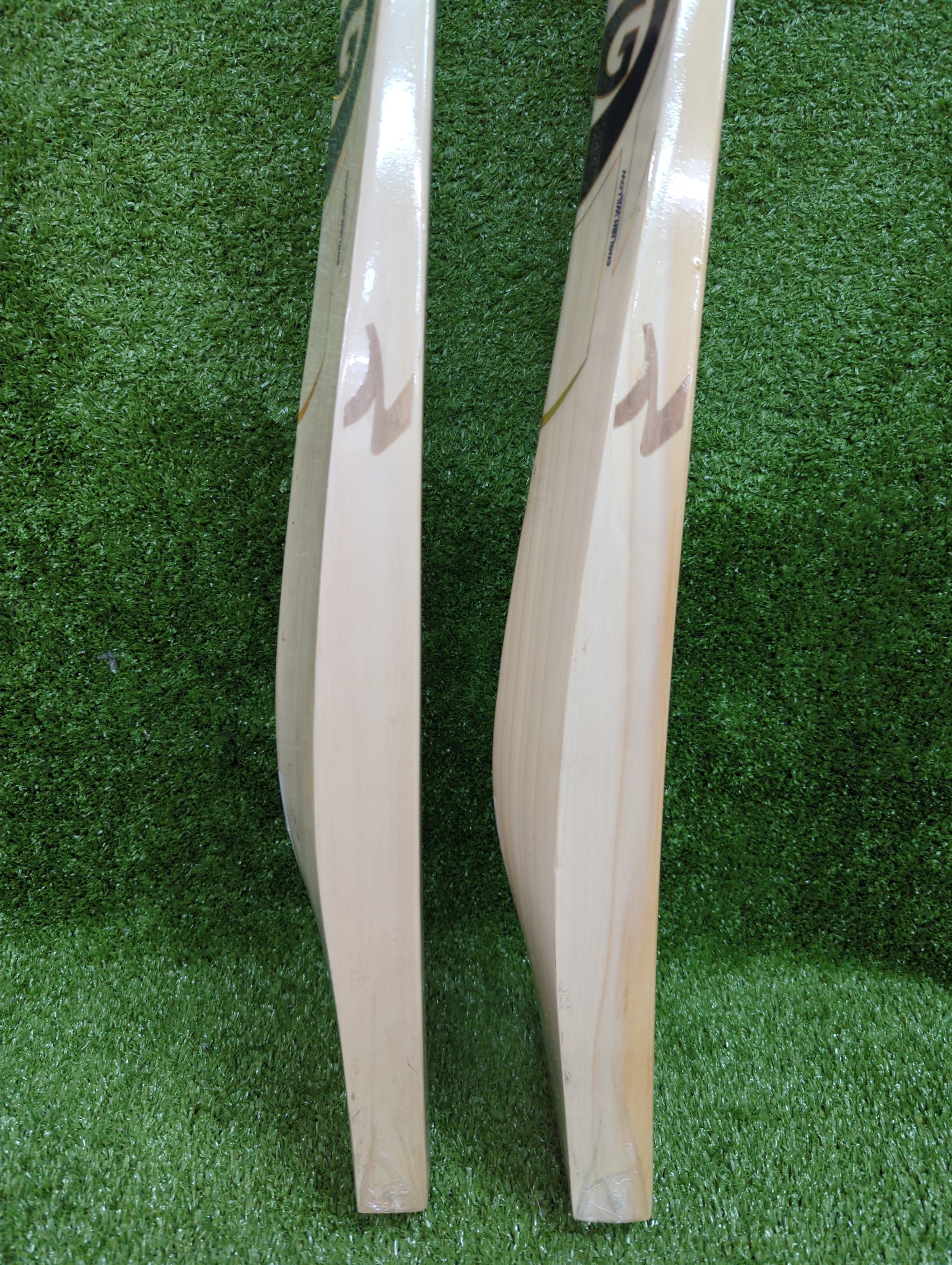 SG King of Jungle 2 (KOJ 2) English Willow Cricket Bat SG
