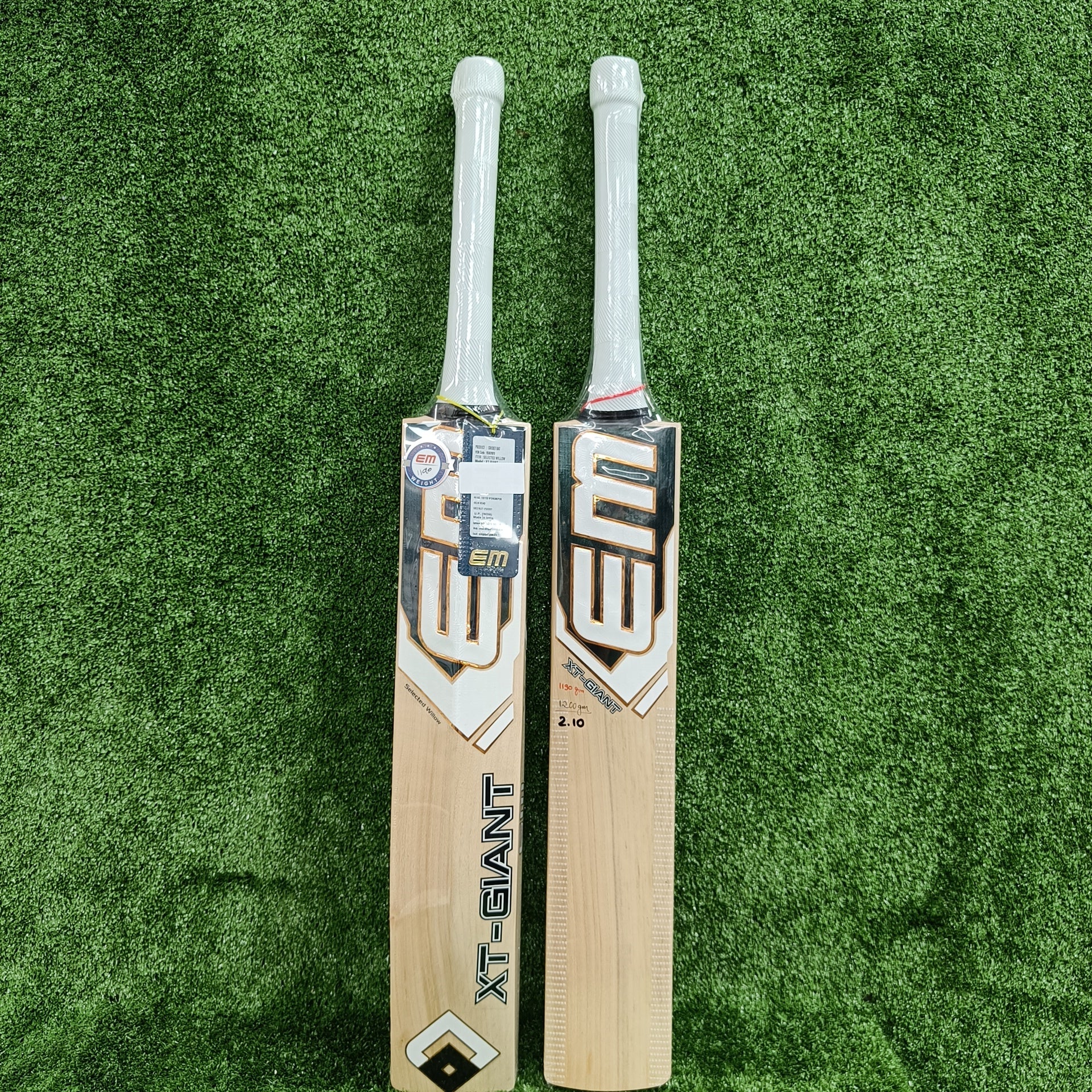 EM XT-Giant Selected Willow Cricket Bat