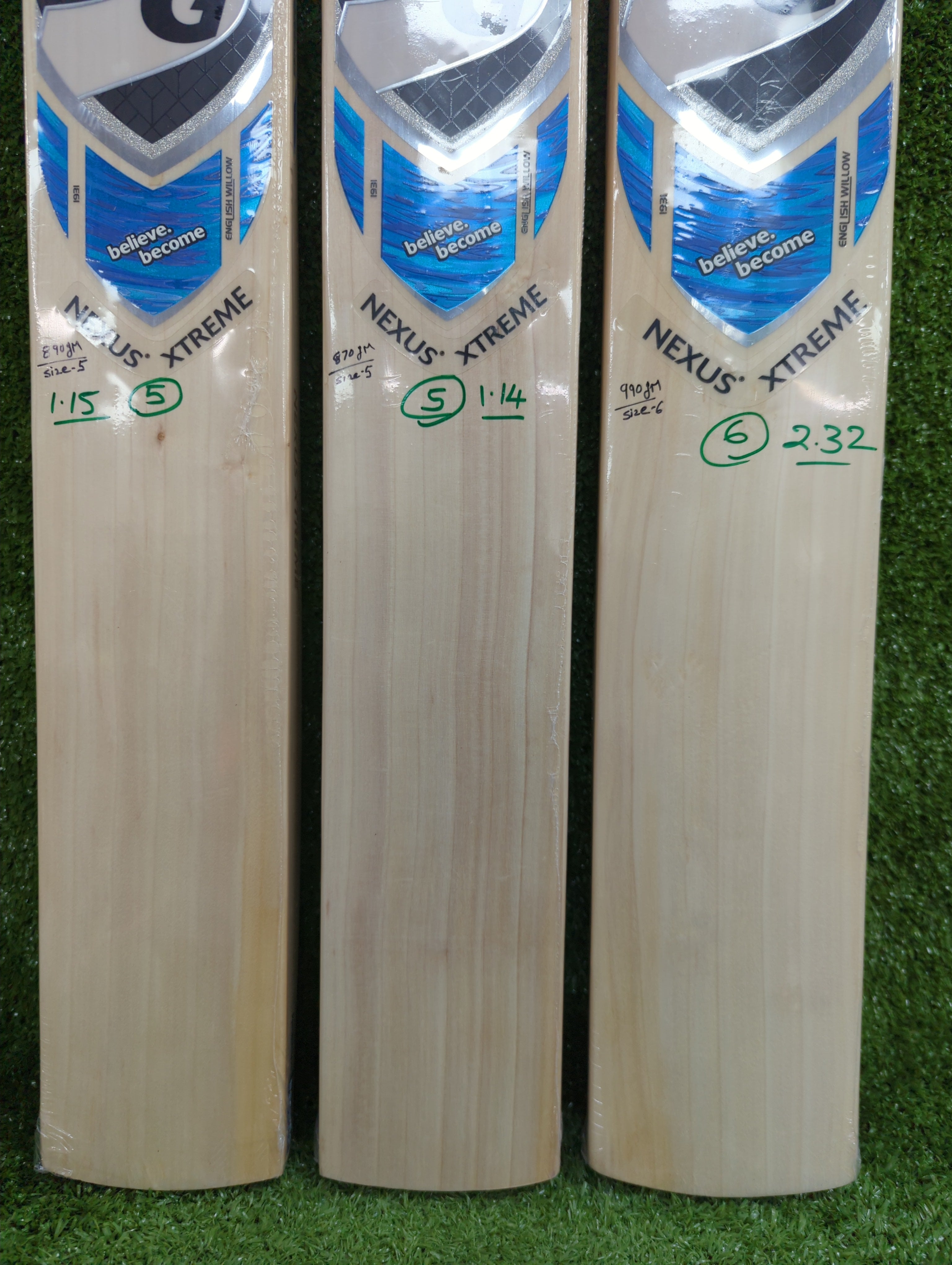 SG Nexus Xtreme Junior / Youth Cricket Bat