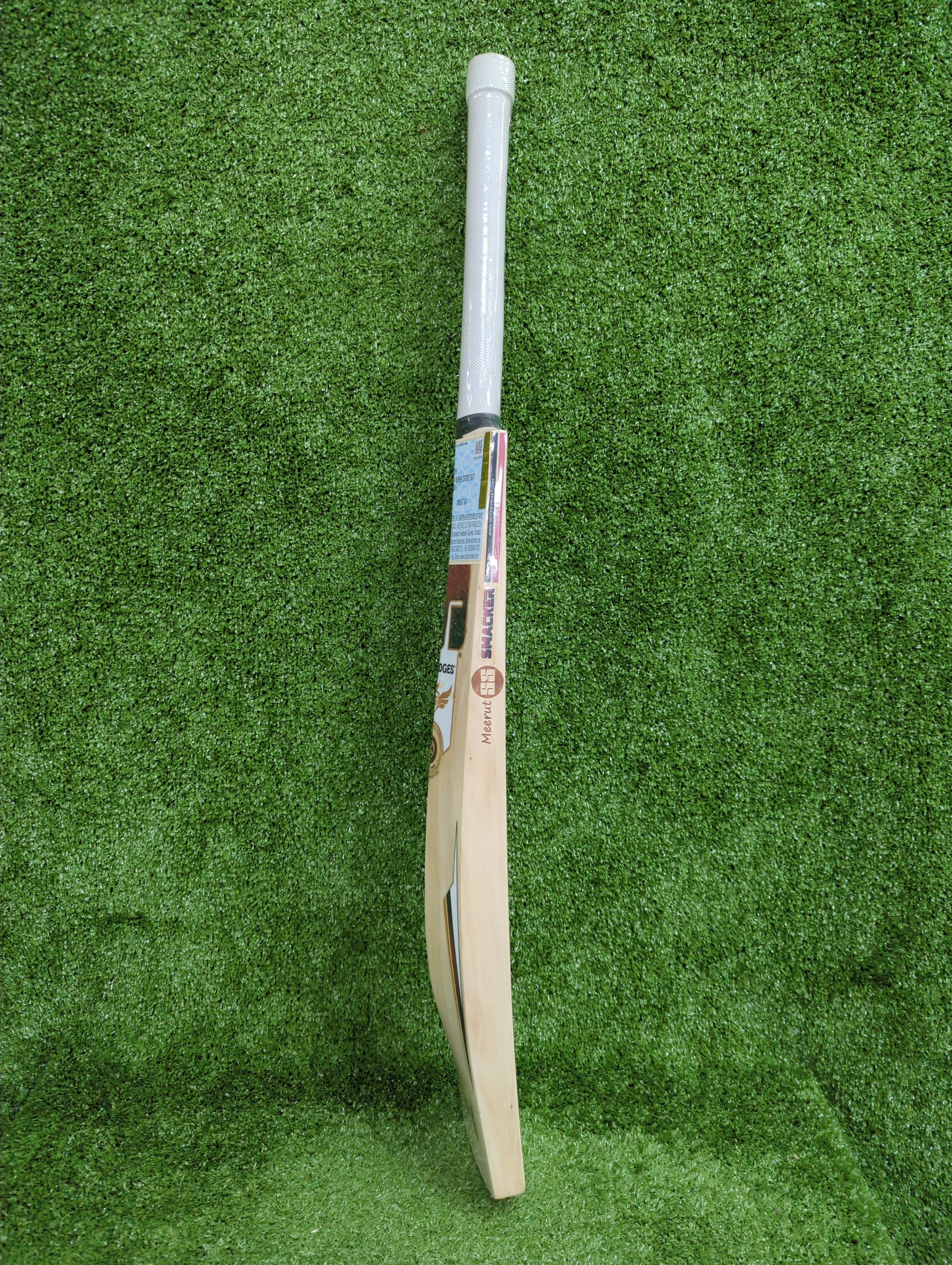 SS GG Smacker Youth Harrow English Willow Cricket Bat (Red Sticker)
