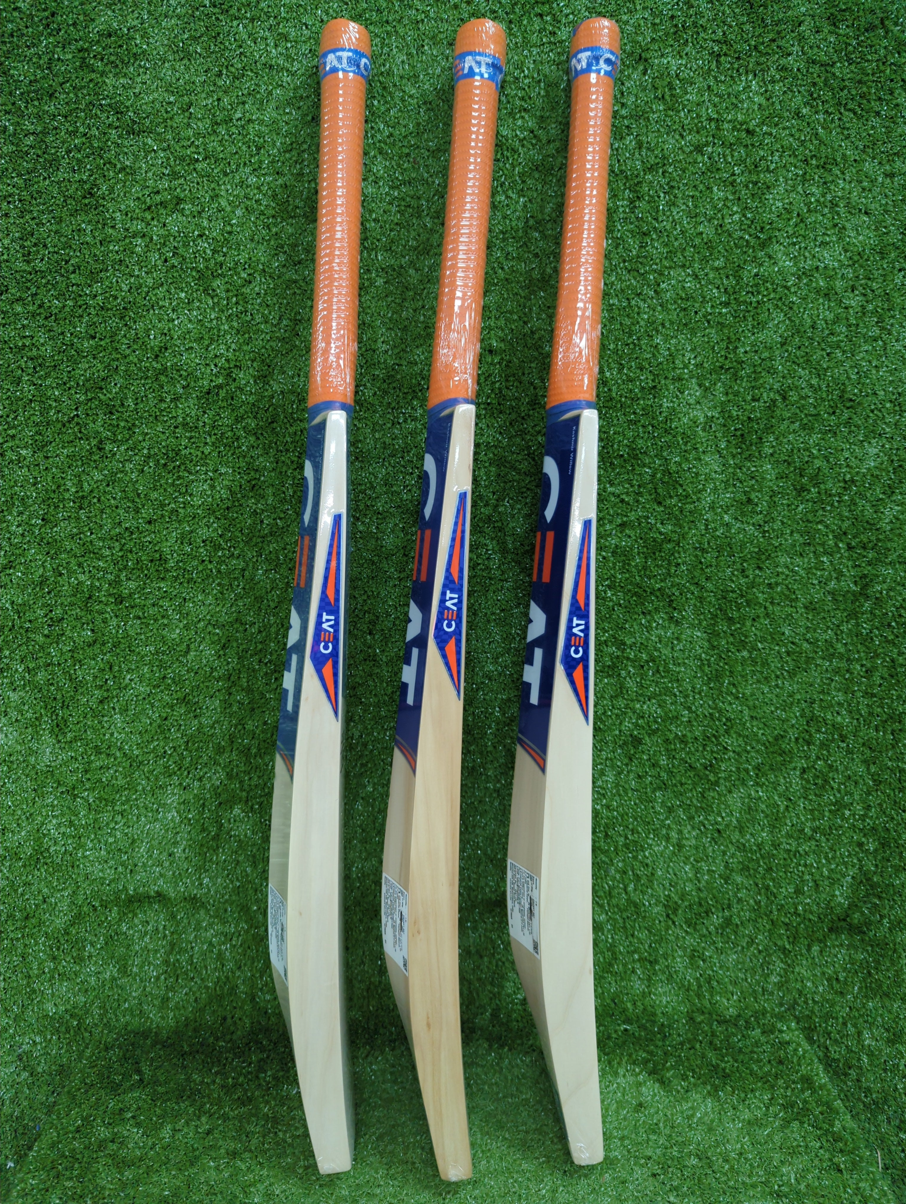 Ceat Hitman (Rohit Sharma) Kashmir Willow Cricket Bat