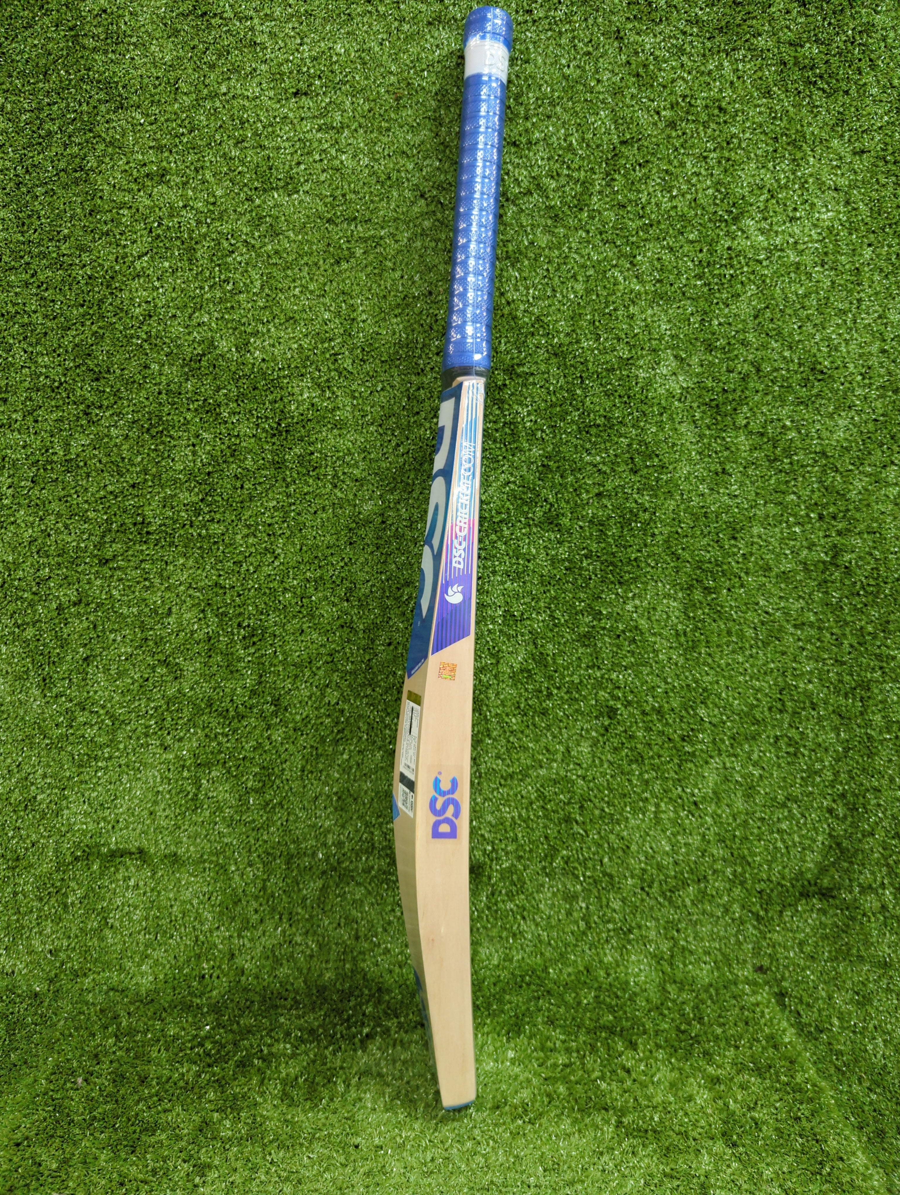 DSC Blu 44 Kashmir Willow Cricket Bat