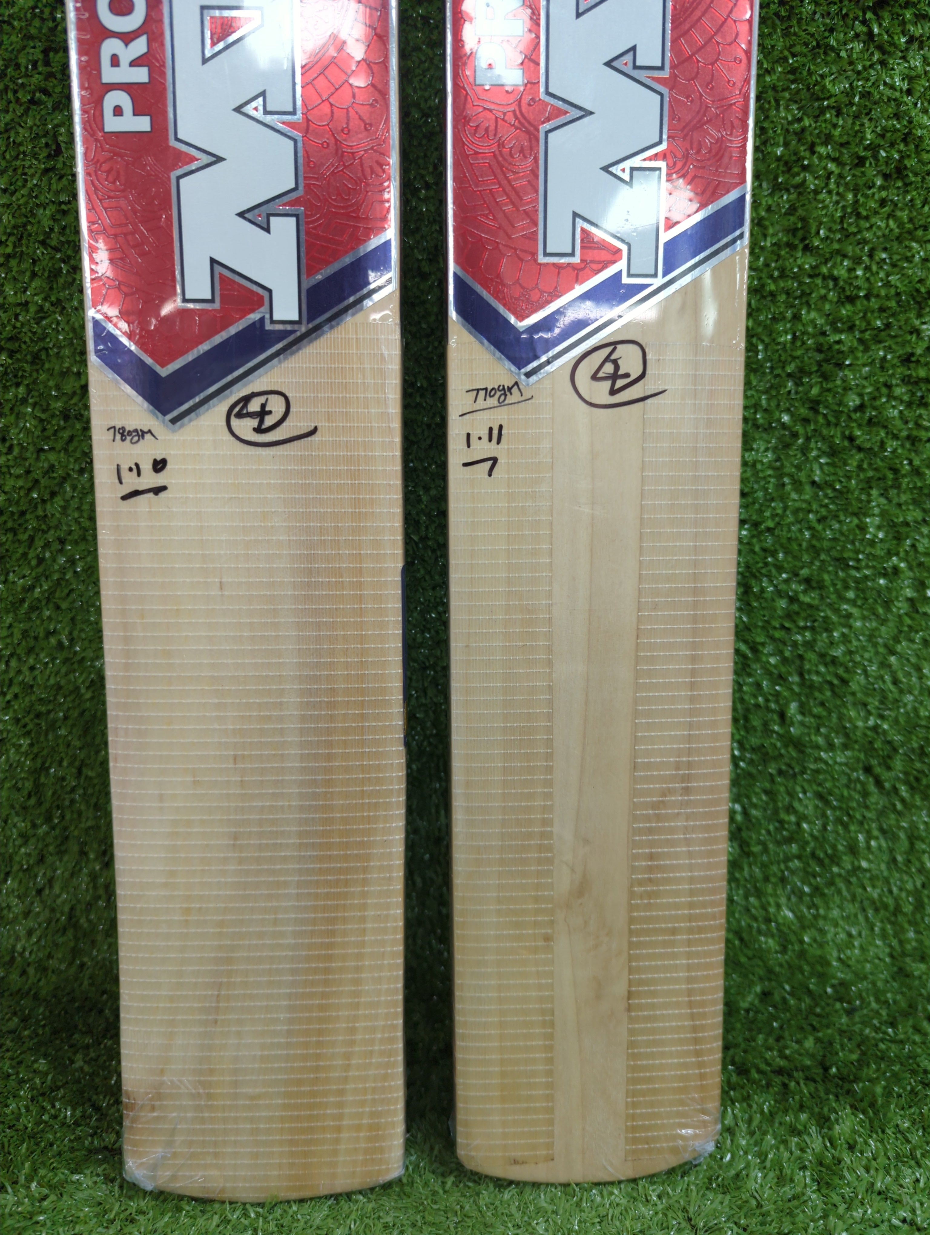 MRF Prodigy VK18 Kashmir Willow Junior Bat