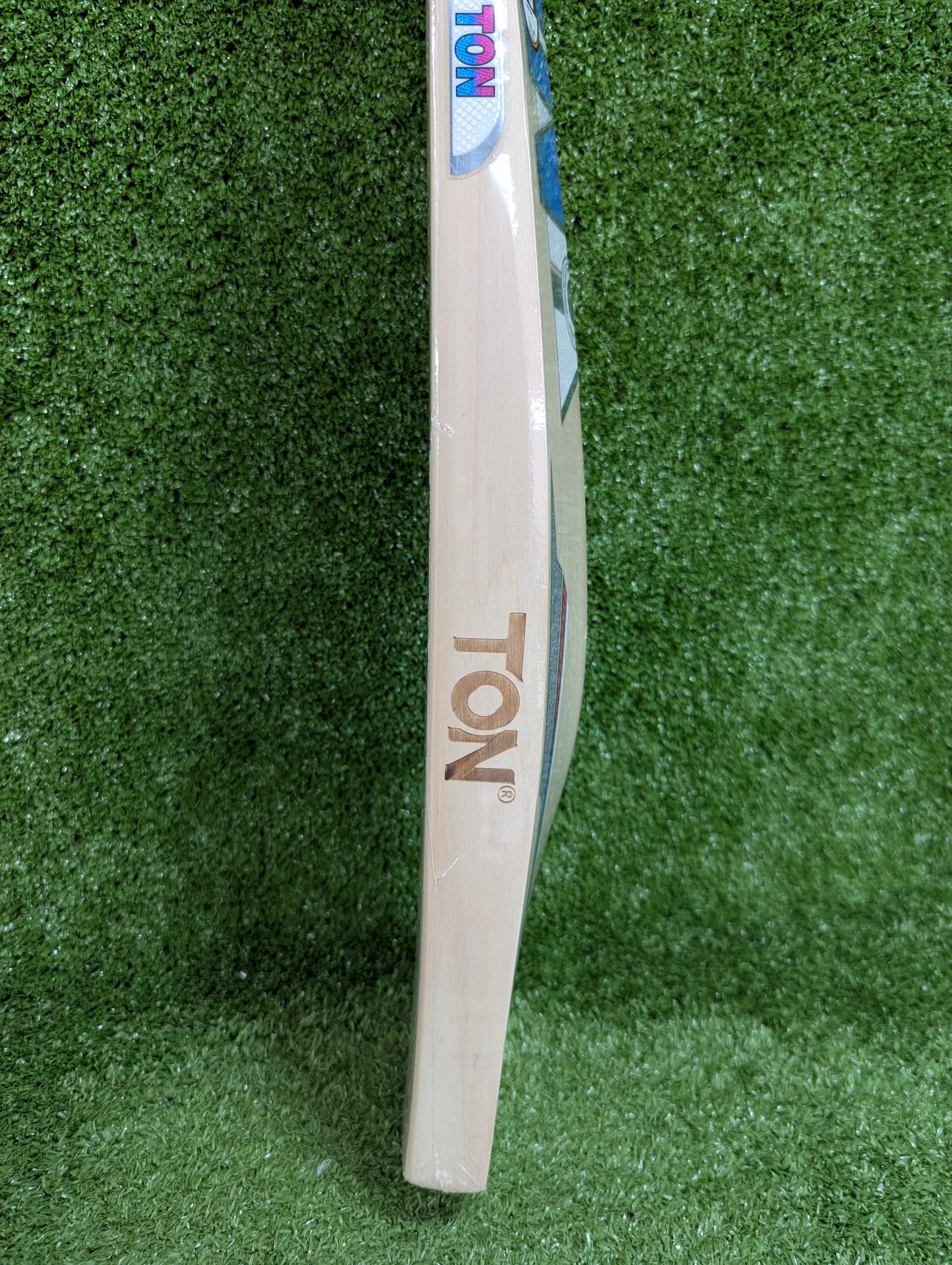 SS Ton Slasher English Willow Cricket Bat Short Handle by SS - close-up detail - TopCricketStore