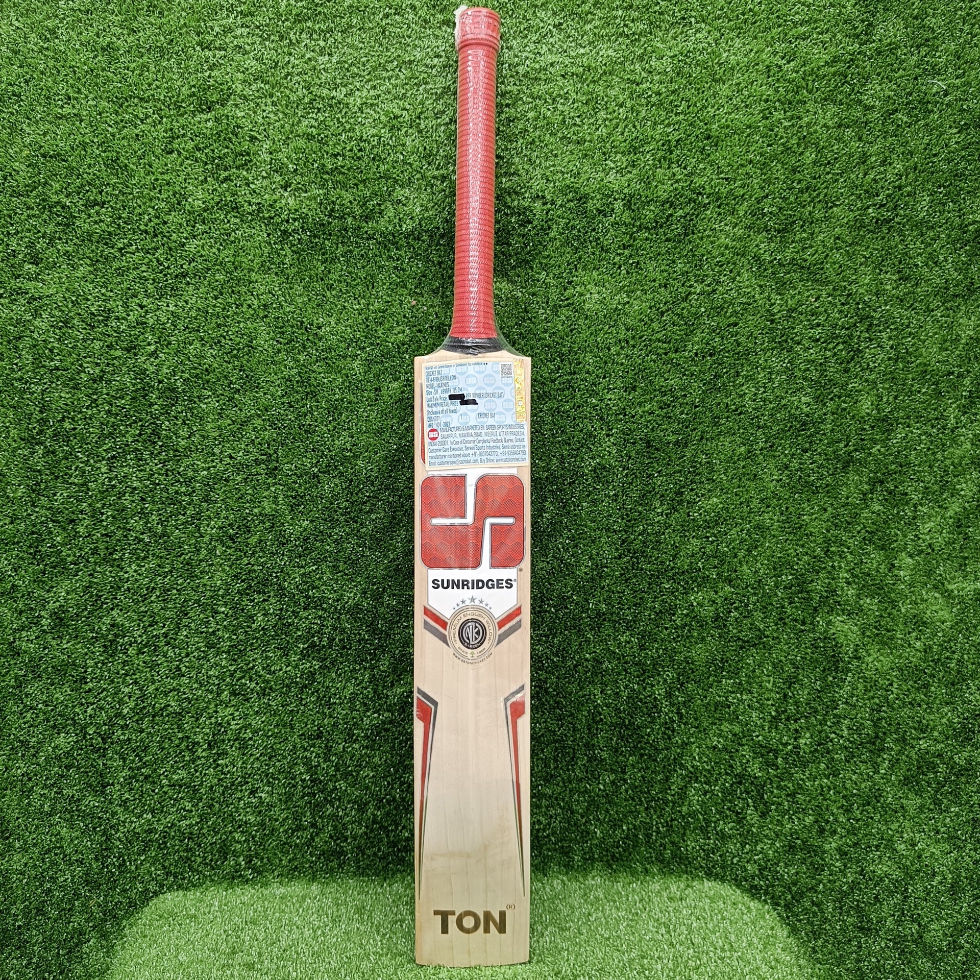 SS Core Maximus Cricket Bat Red Sticker