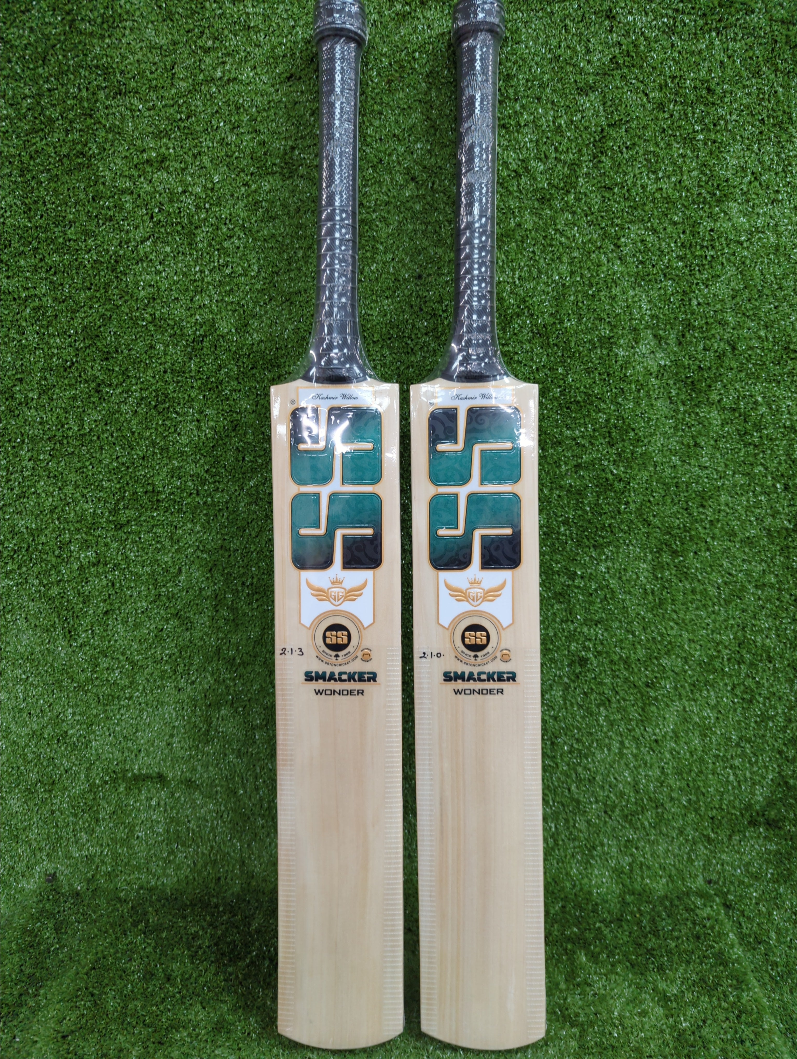 SS GG Smacker Wonder Kashmir Willow Cricket Bat