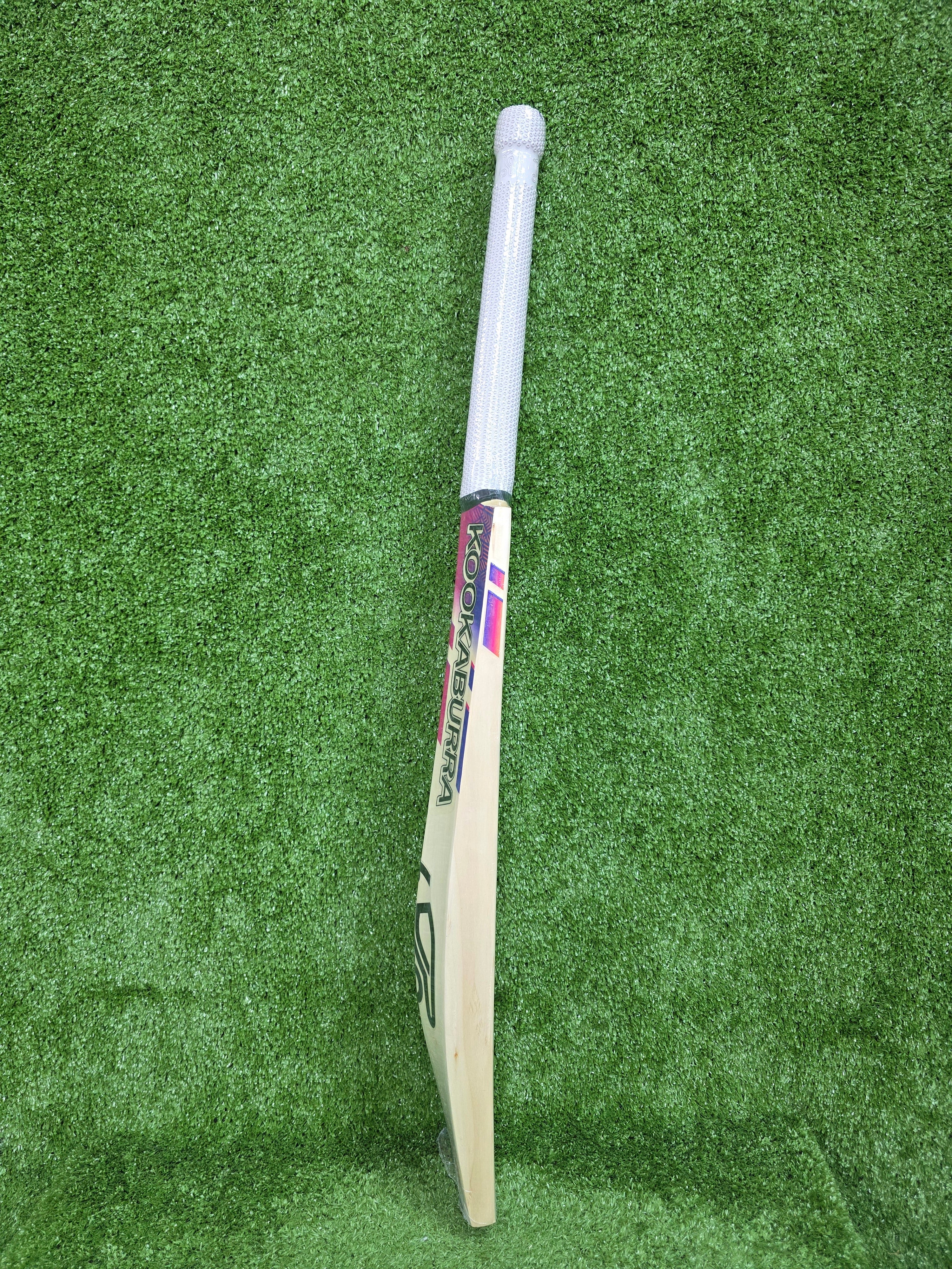 Kookaburra Aura Pro Cricket Bat | Players Grade 1 English Willow