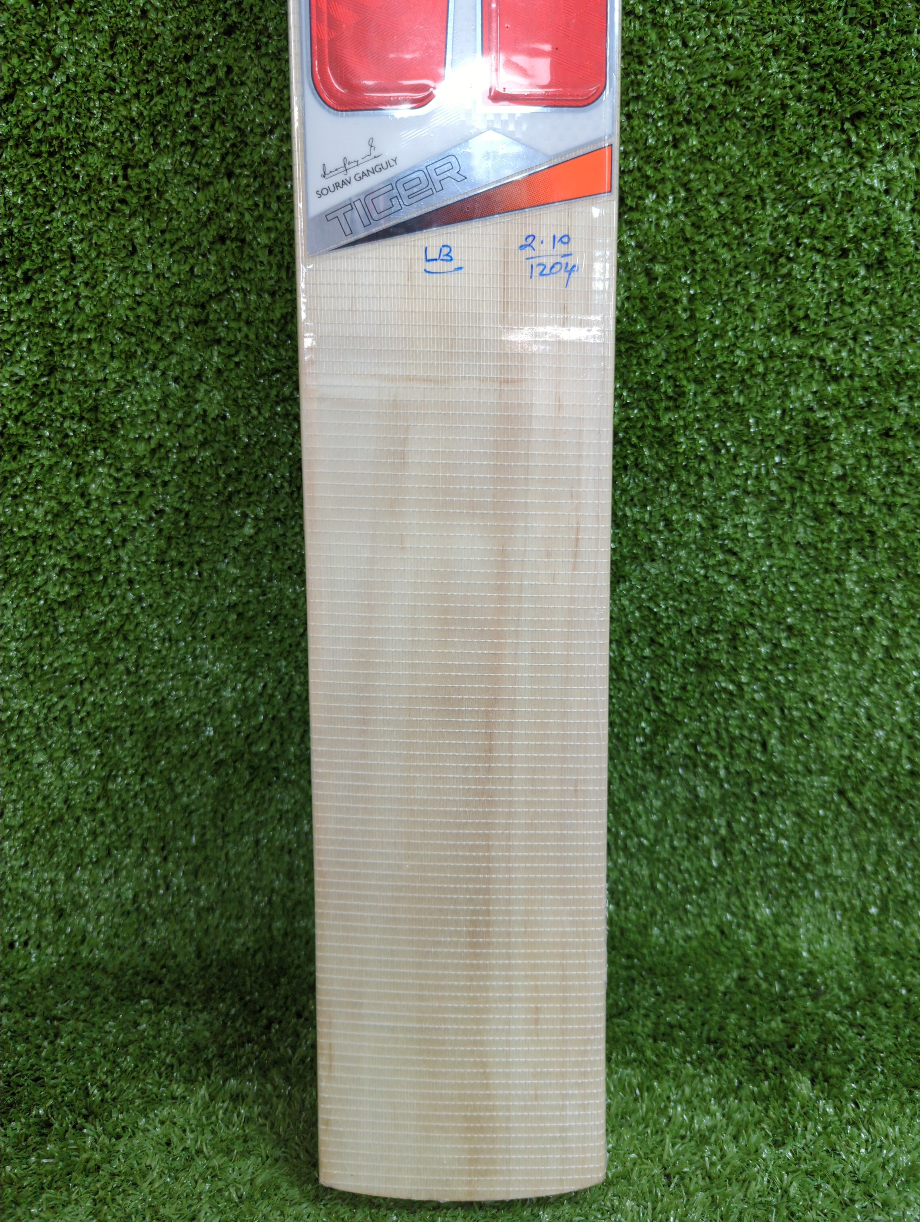SS Tiger English Willow Cricket Bat - Long Blade