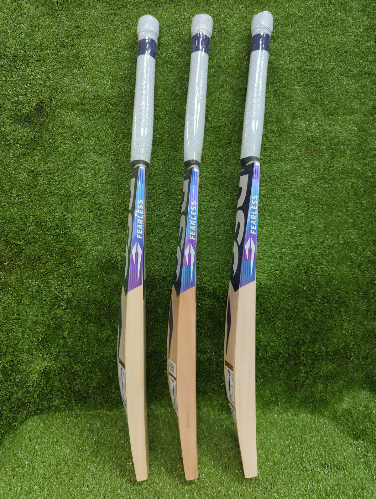 DSC Blu 222 Adult English Willow Cricket Bat DSC