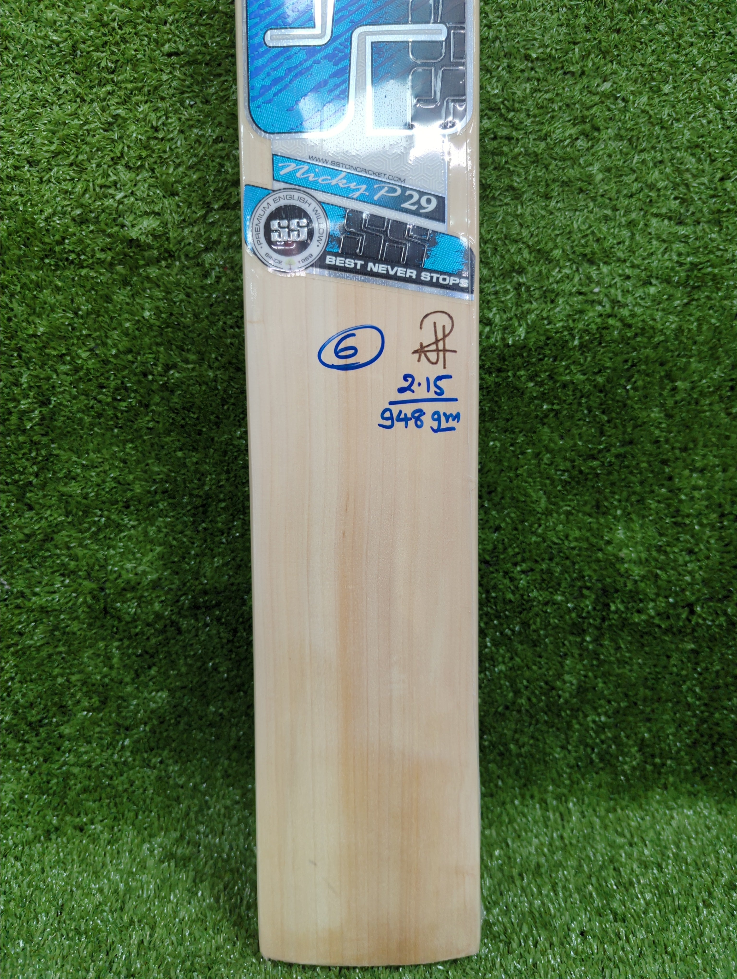 SS Nicholas Pooran Players Edition Junior / Youth English Willow Cricket Bat SS