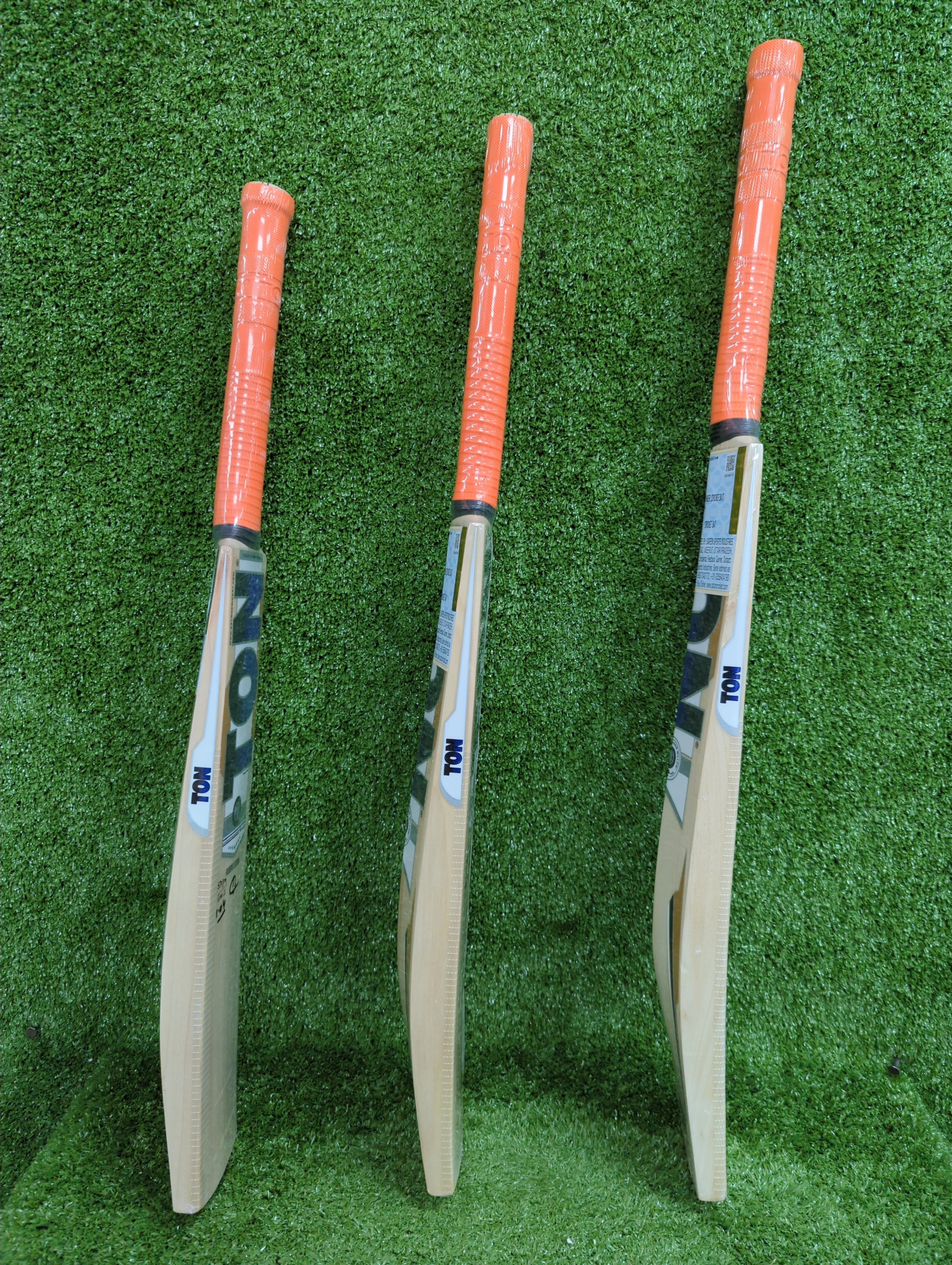 SS Ton Reserve Edition Junior / Youth Kashmir Willow Cricket Bat