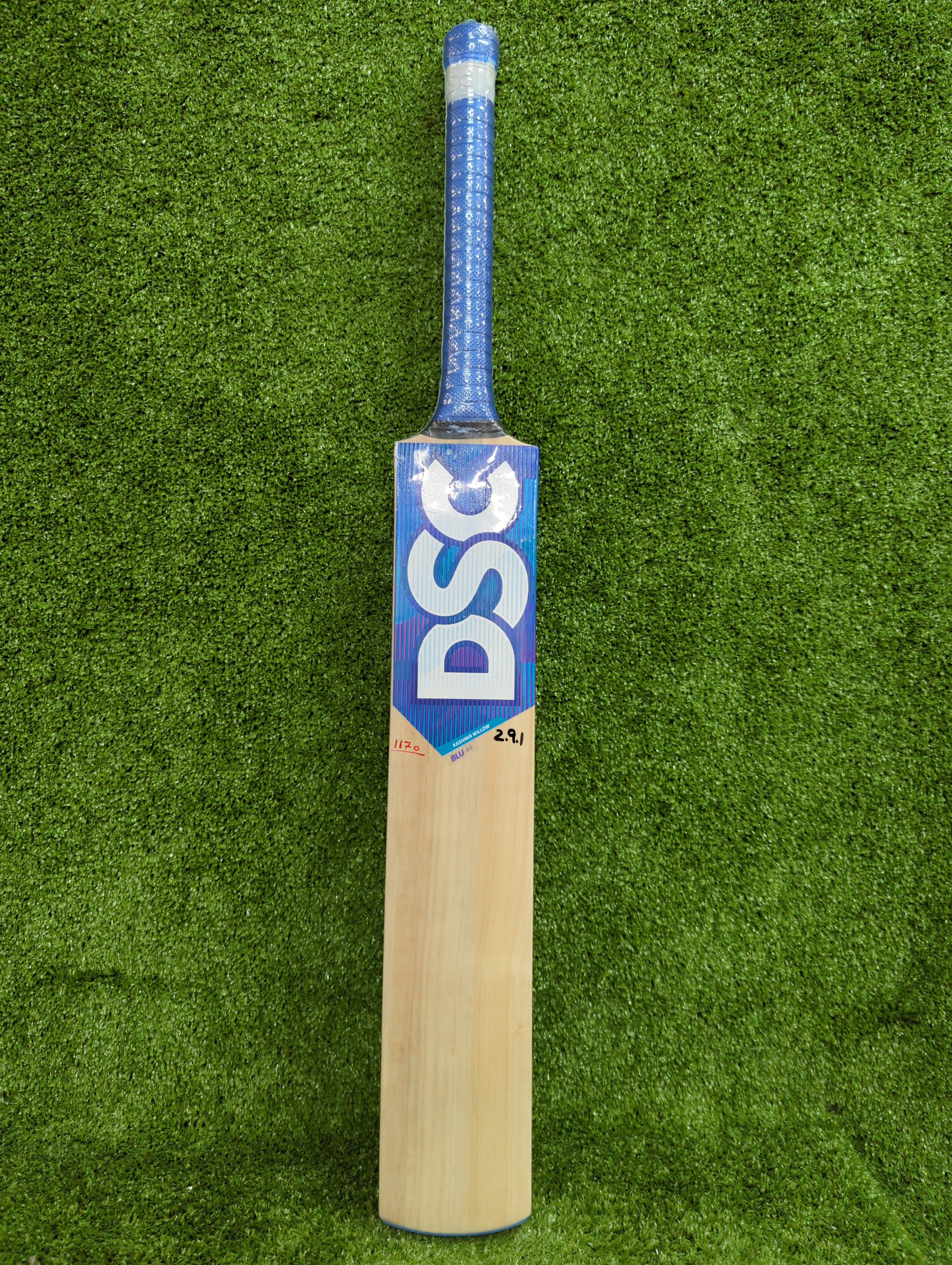 DSC Blu 44 Kashmir Willow Cricket Bat