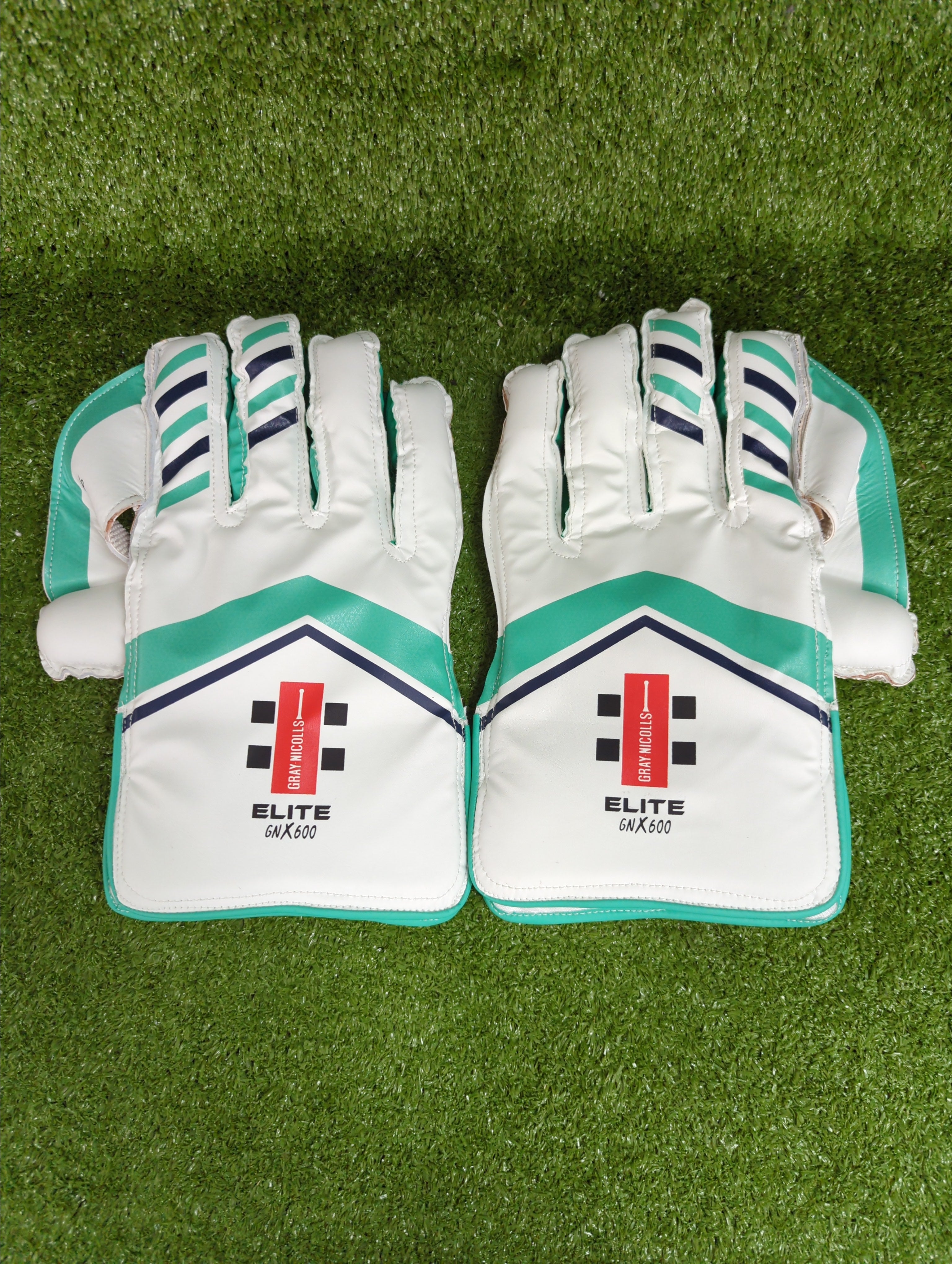 Gray-Nicolls X600 Elite Adult Cricket Wicket Keeping Gloves GN