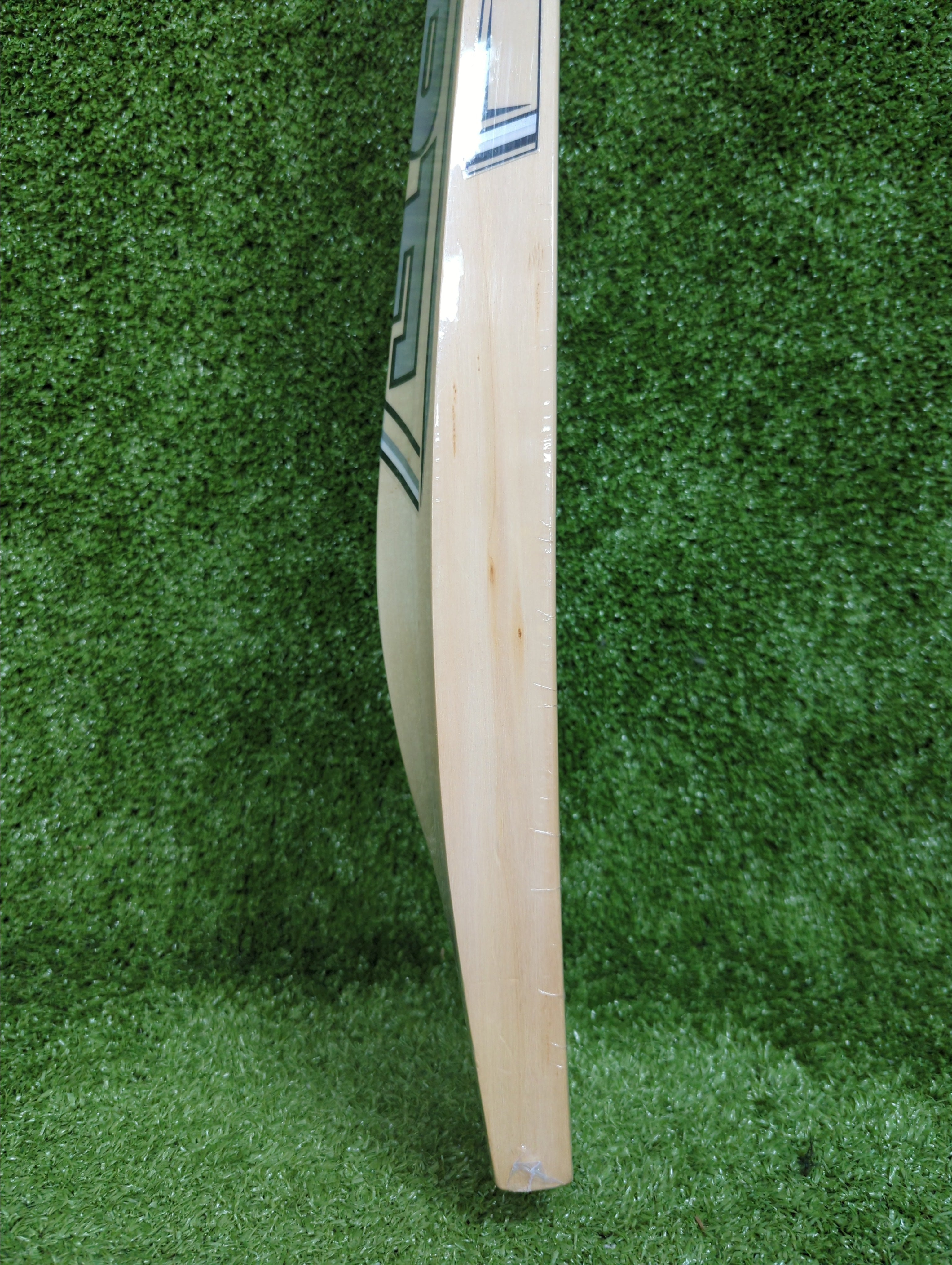 MRF Genius Silver Edition Cricket Bat | 25th Special Anniversary Model