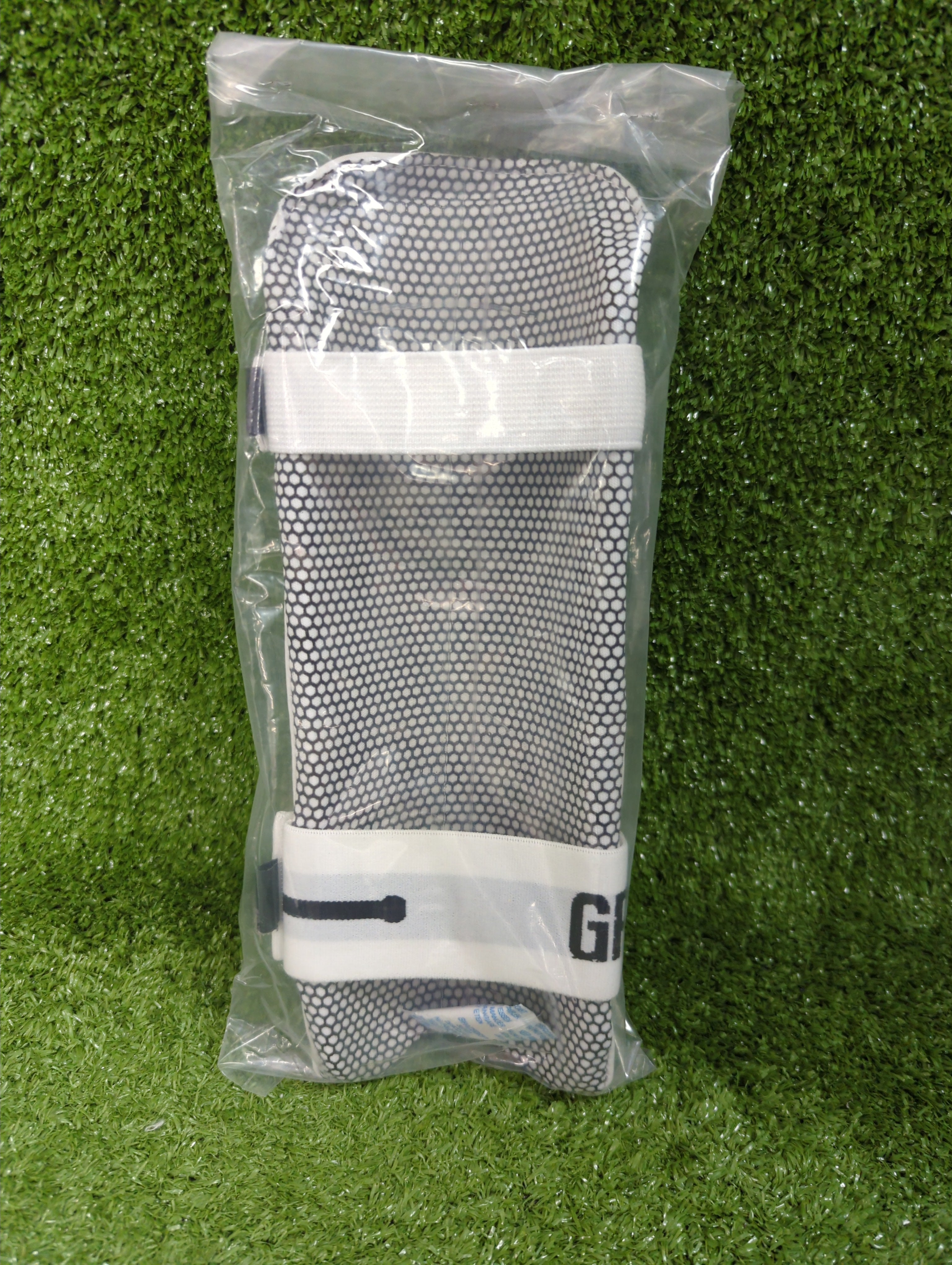 Gray-Nicolls Legend Adult Cricket Arm Guard