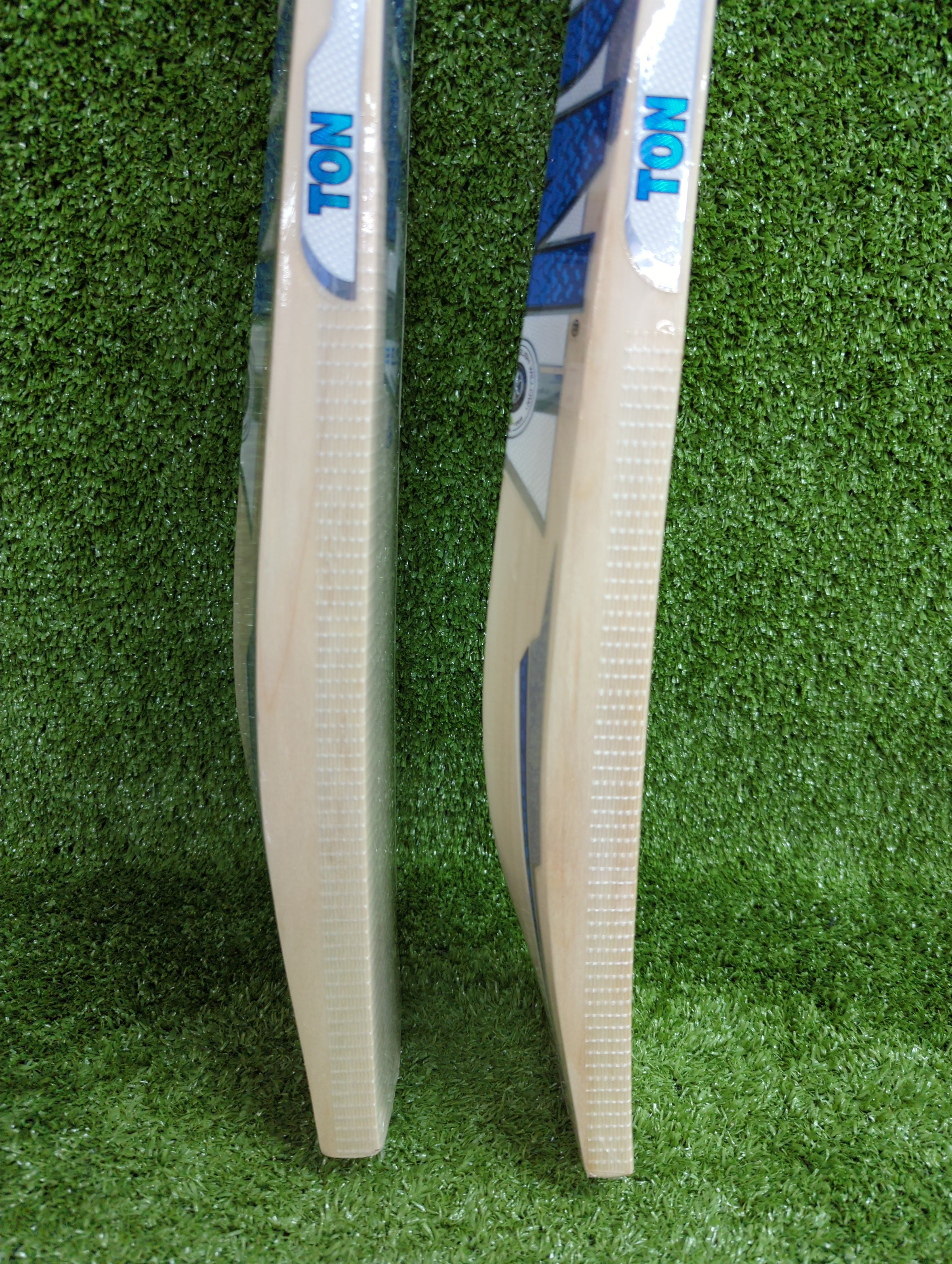 SS Ton Elite Junior/Youth English Willow Cricket Bat