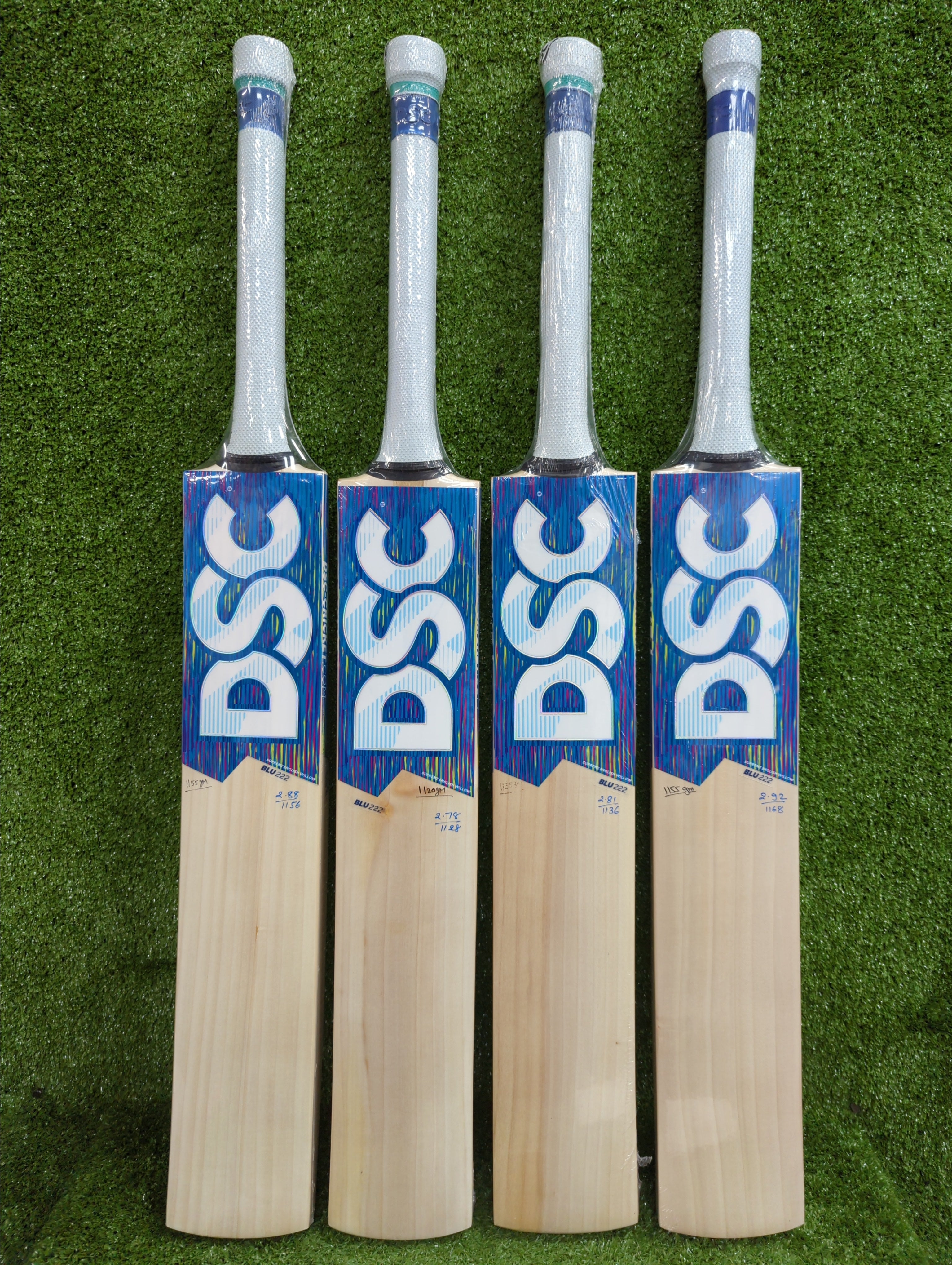 DSC Blu 222 Adult English Willow Cricket Bat