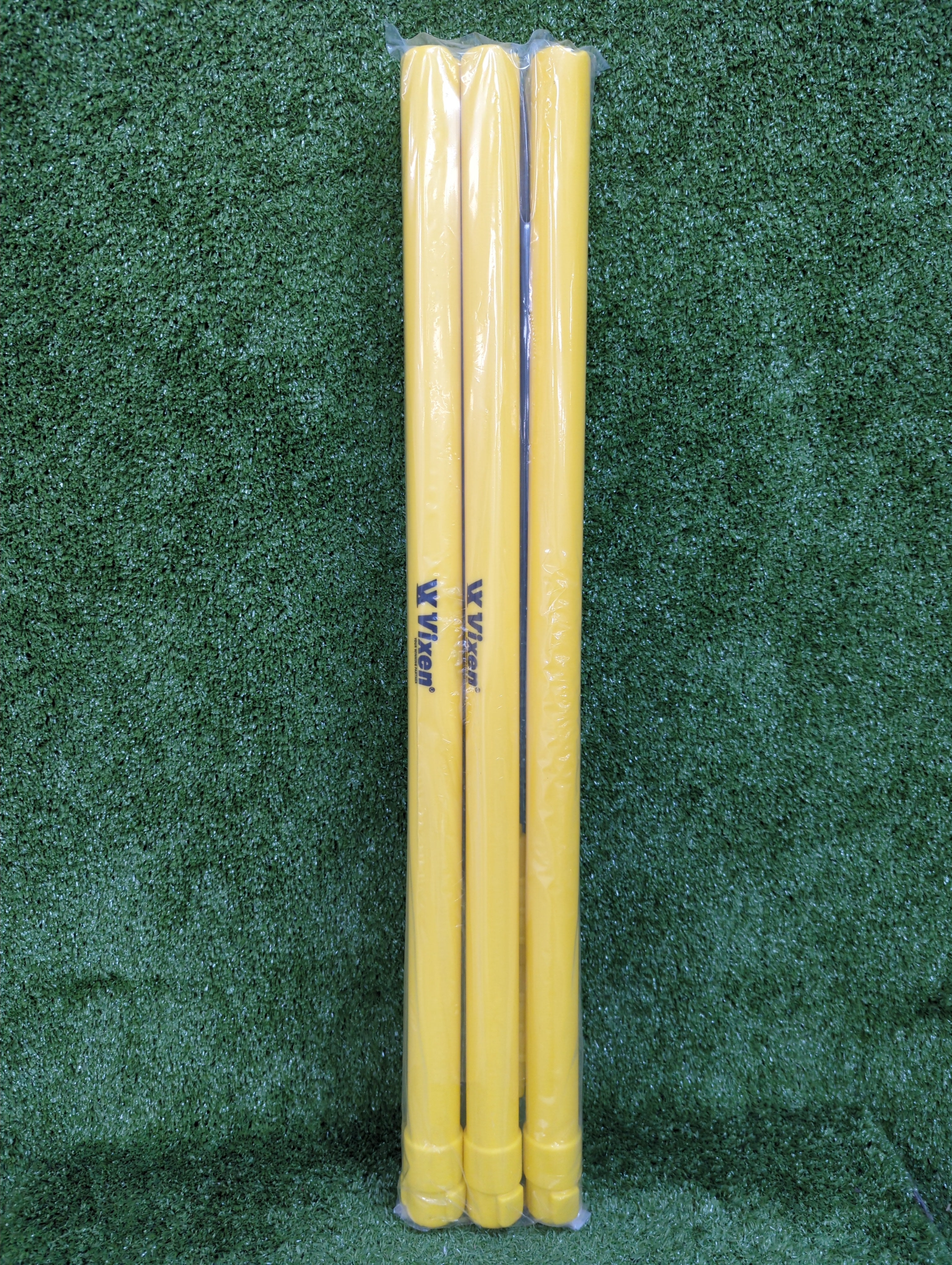 Vixen Cricket Plastic Stumps with Rubber Base