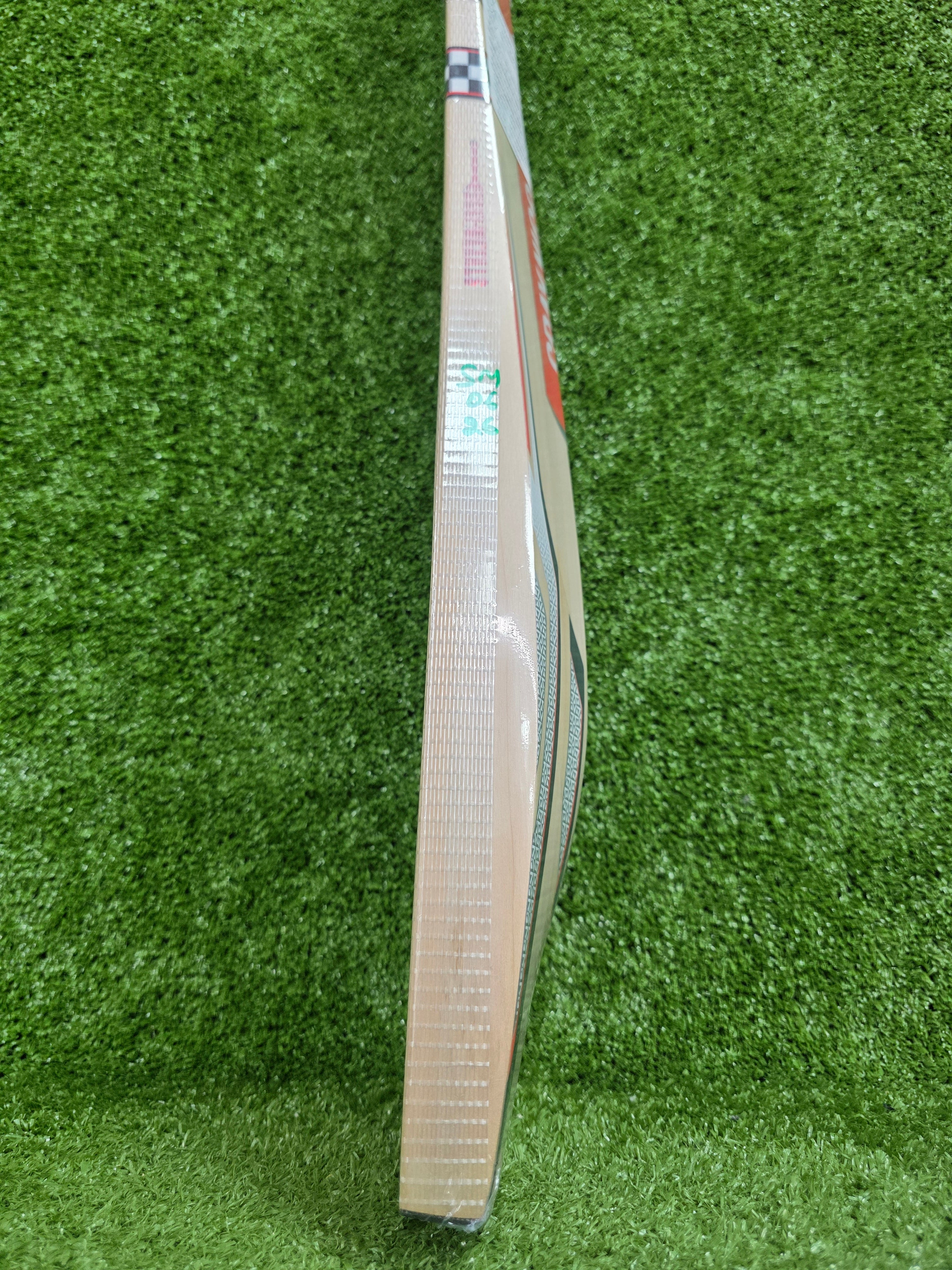Gray-Nicolls Vapour Gen 2.0 Xcell English Willow Cricket Bat GN