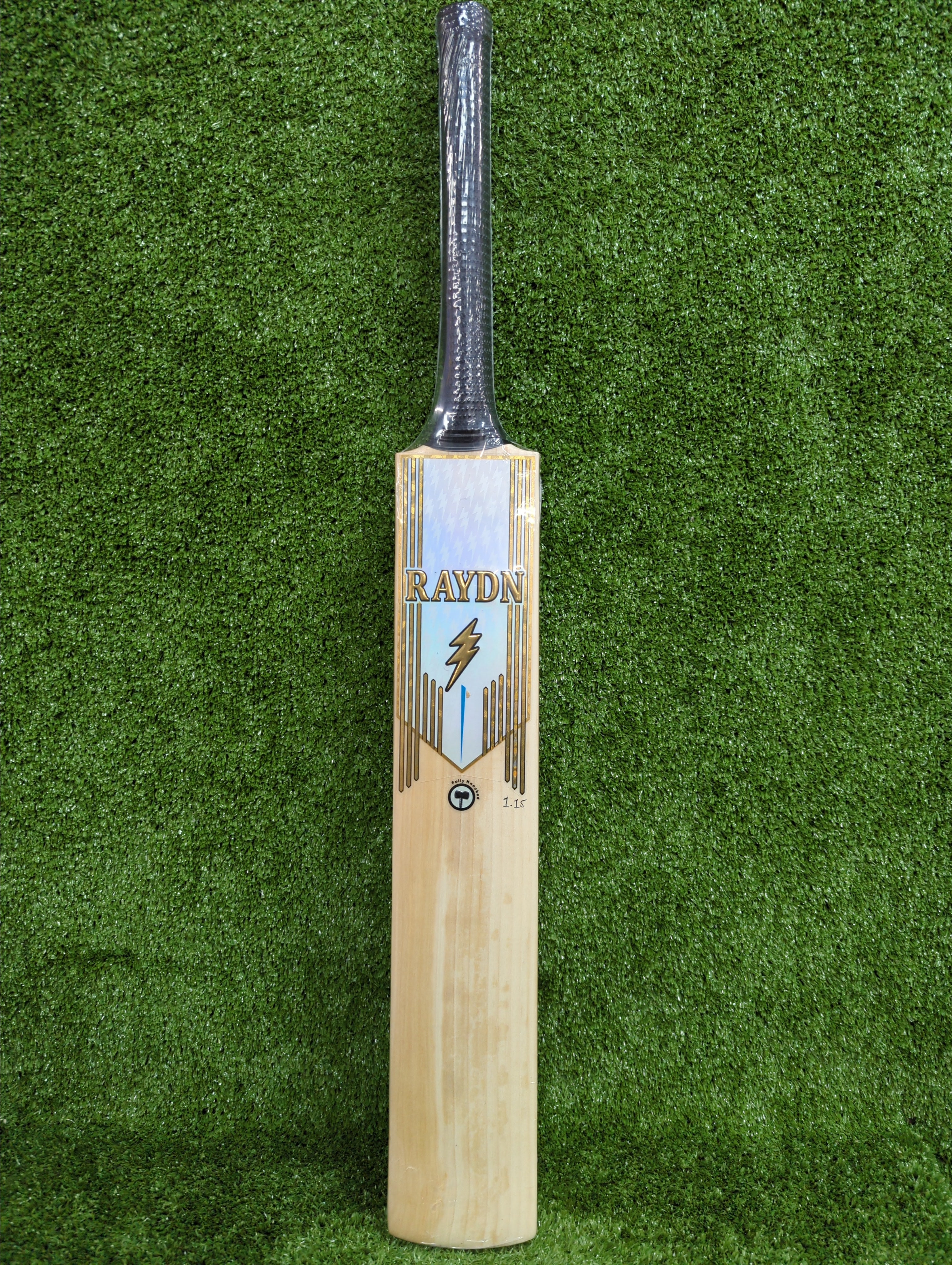 Raydn Gold Junior / Youth Premium English Willow Cricket Bat - PRE KNOCKED