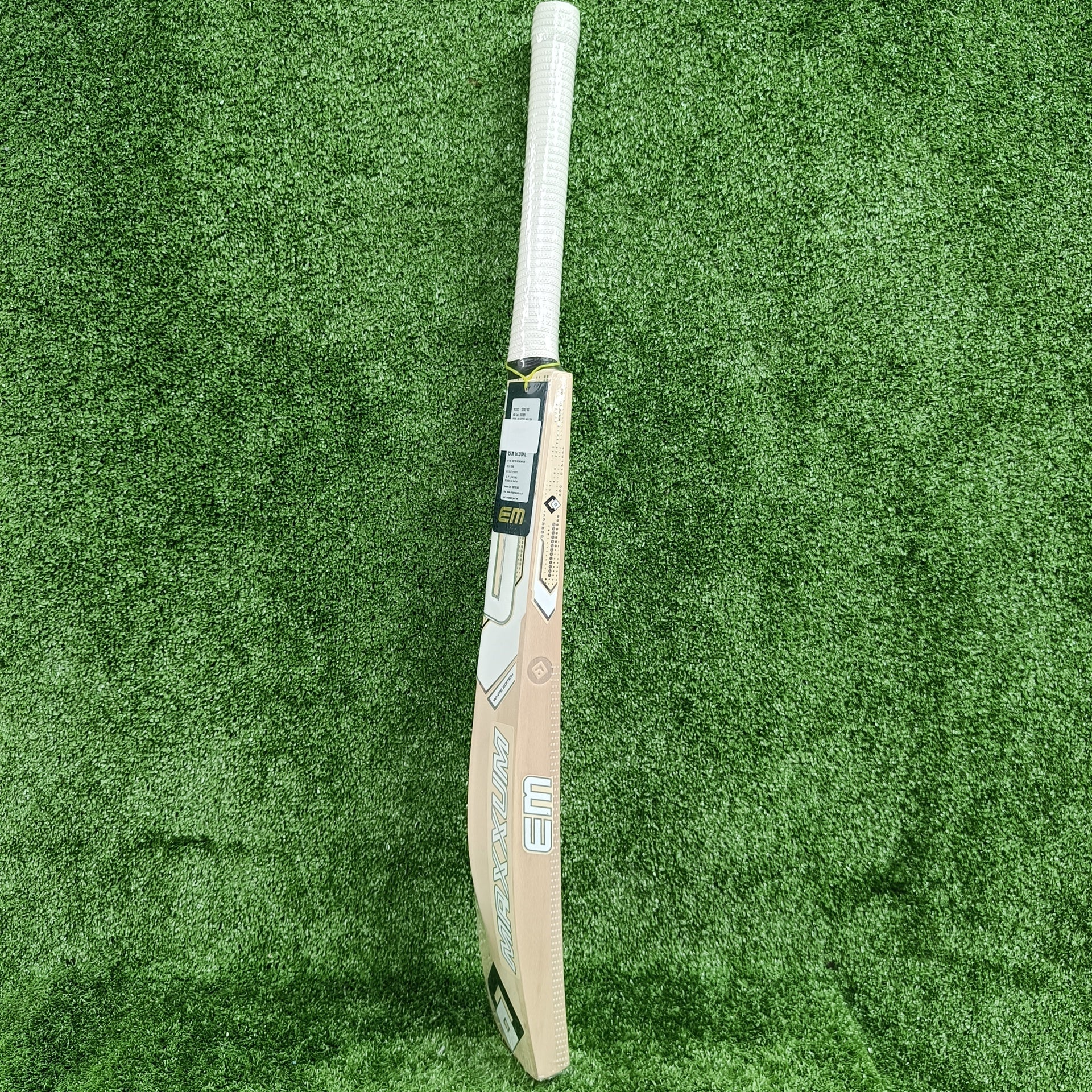 EM Maxxum Player Edition Selected Willow Cricket Bat (White)