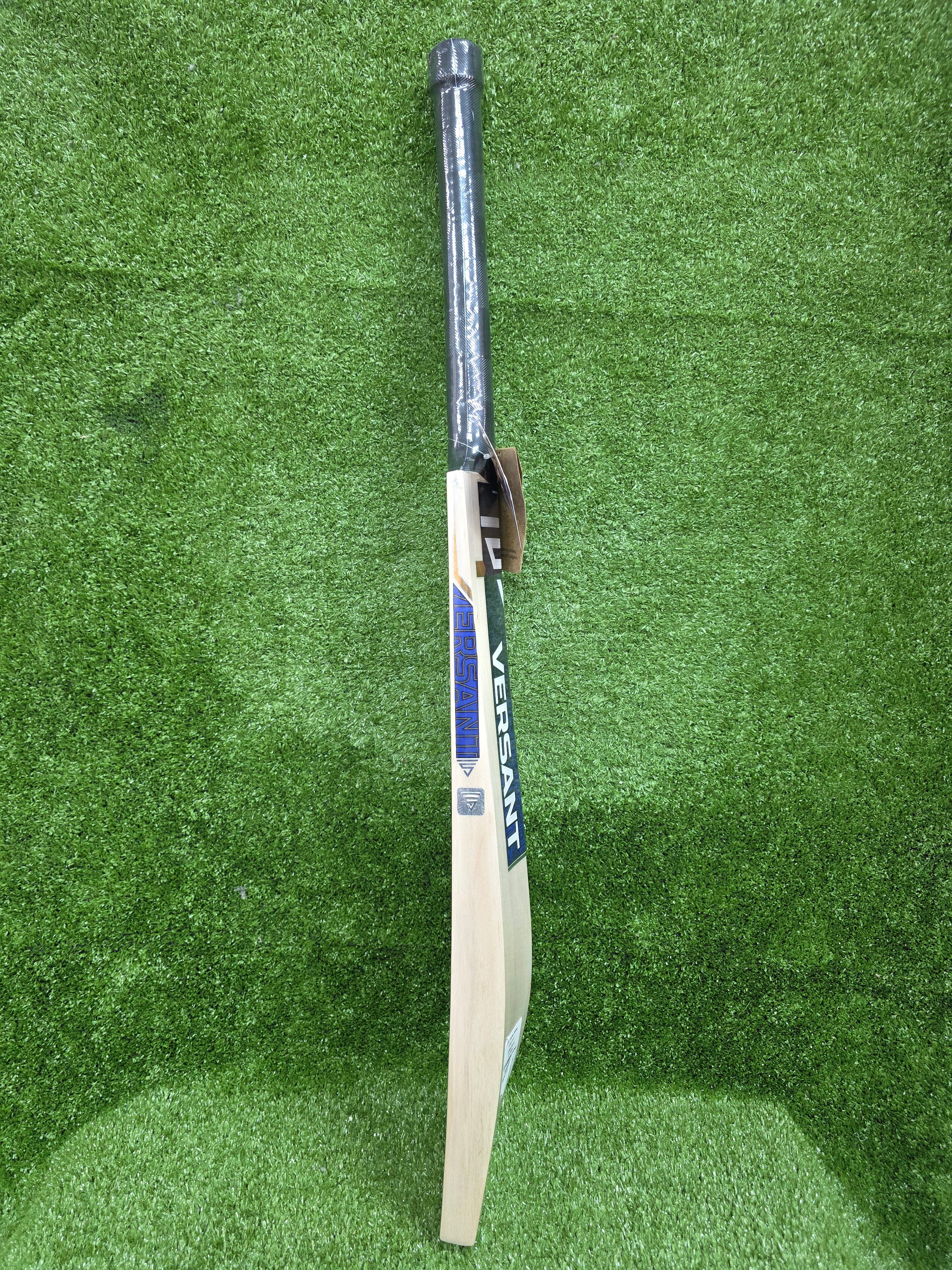 Versant Grind English Willow Cricket Bat - Short Handle Versant