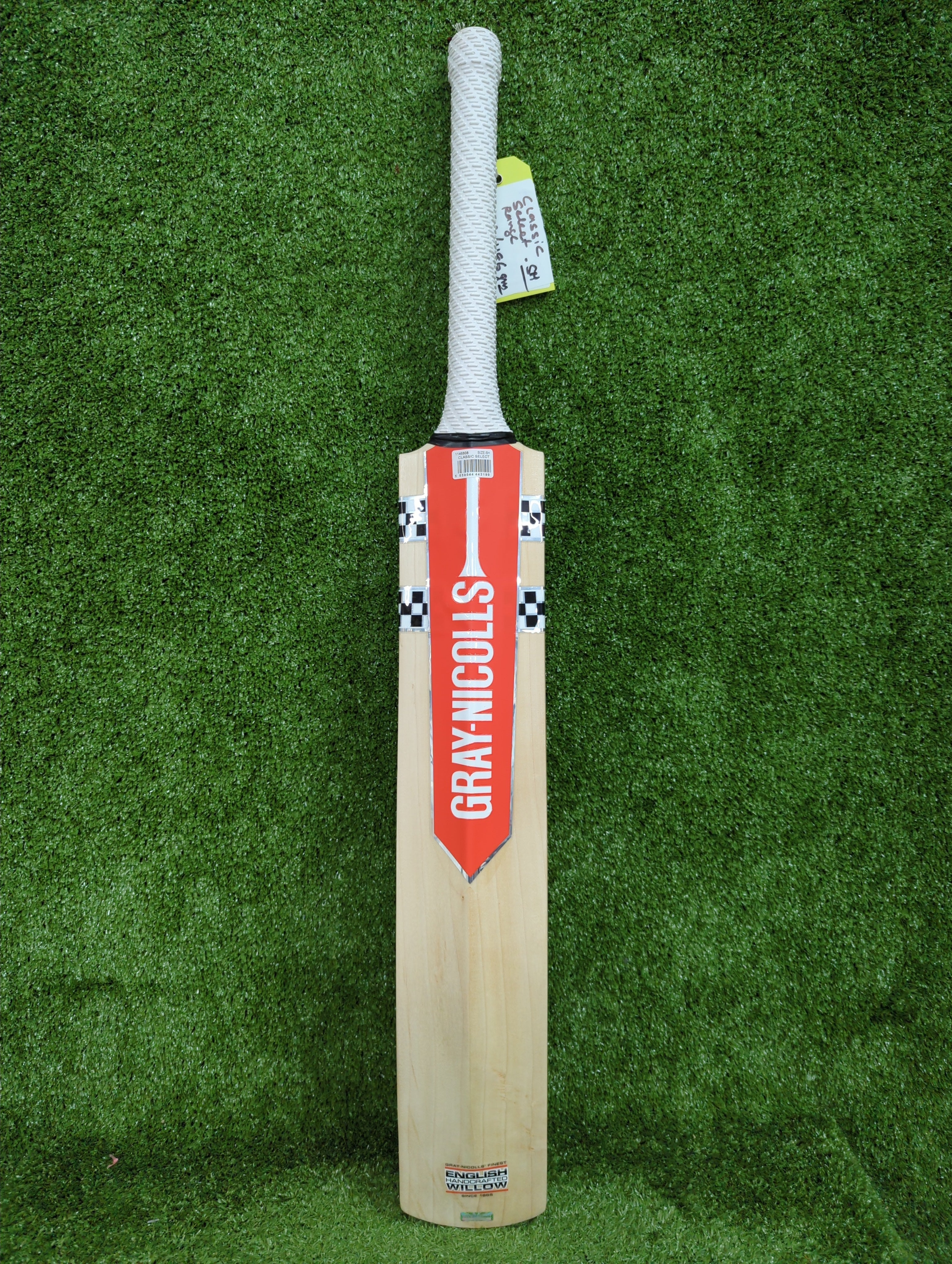 Gray-Nicolls Classic Select Range Adult English Willow Cricket Bat - View 6