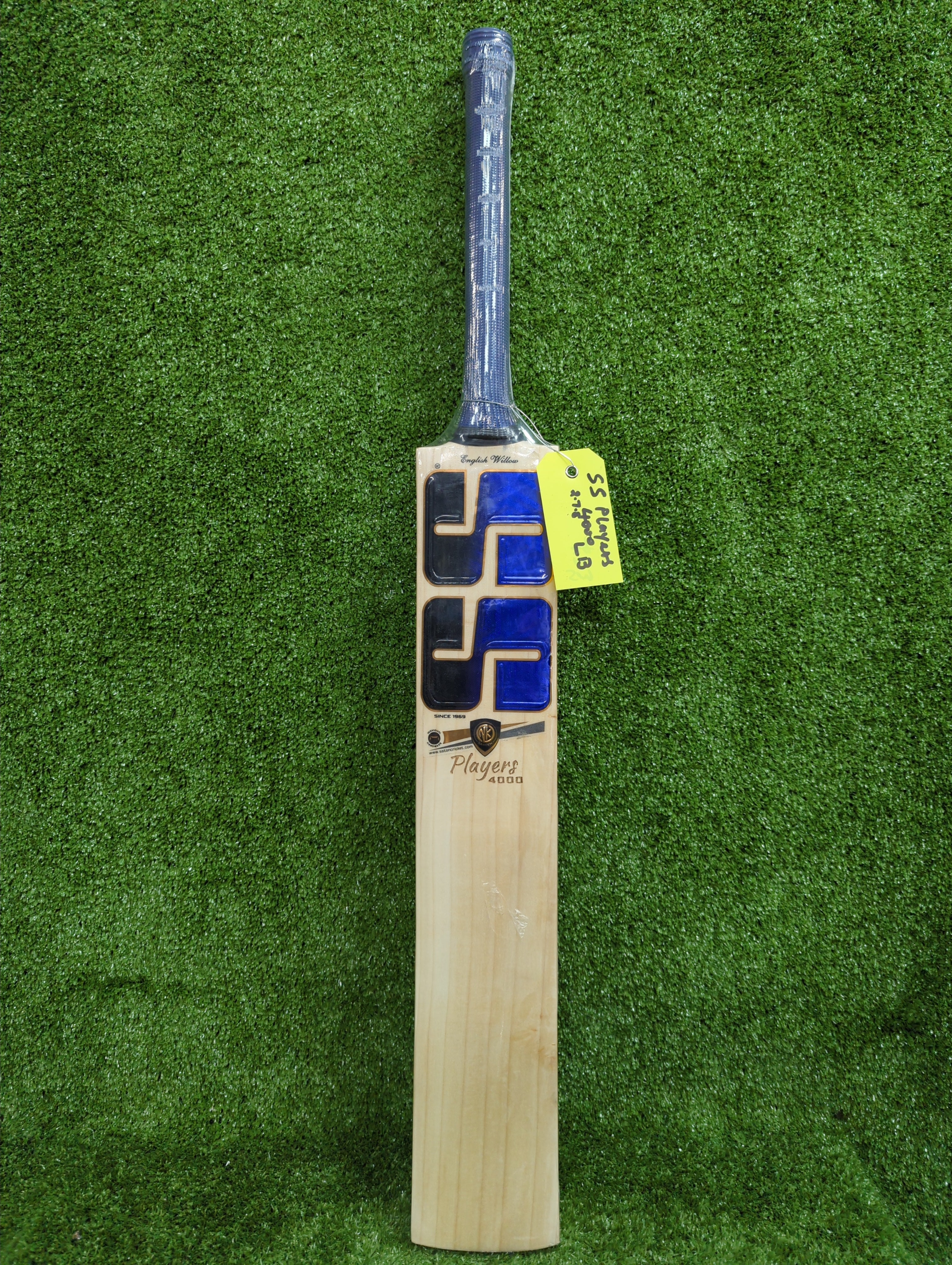 SS Players 4000 English Willow Cricket Bat - Long Blade