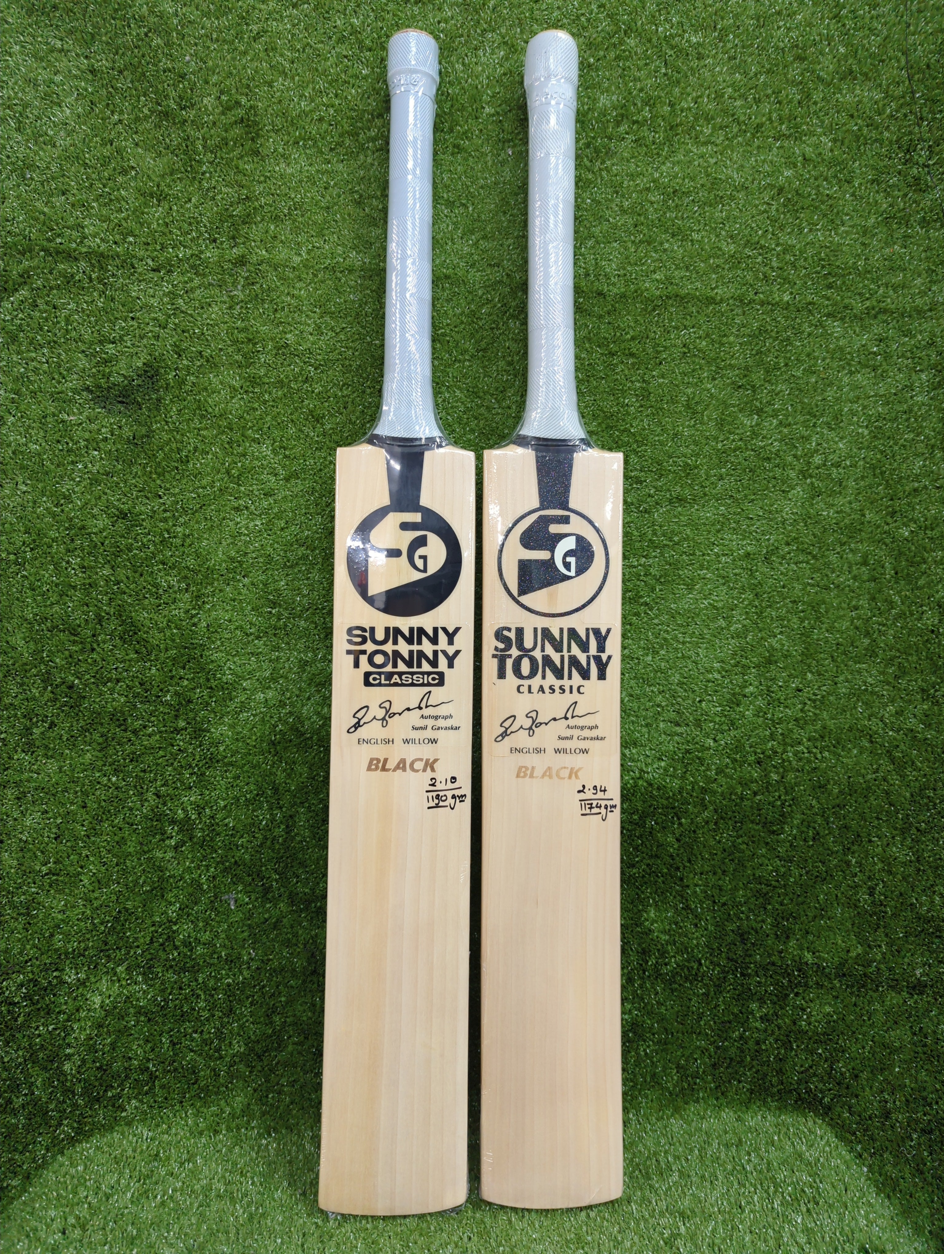 SG Sunny Tonny Classic Black Cricket Bat SG