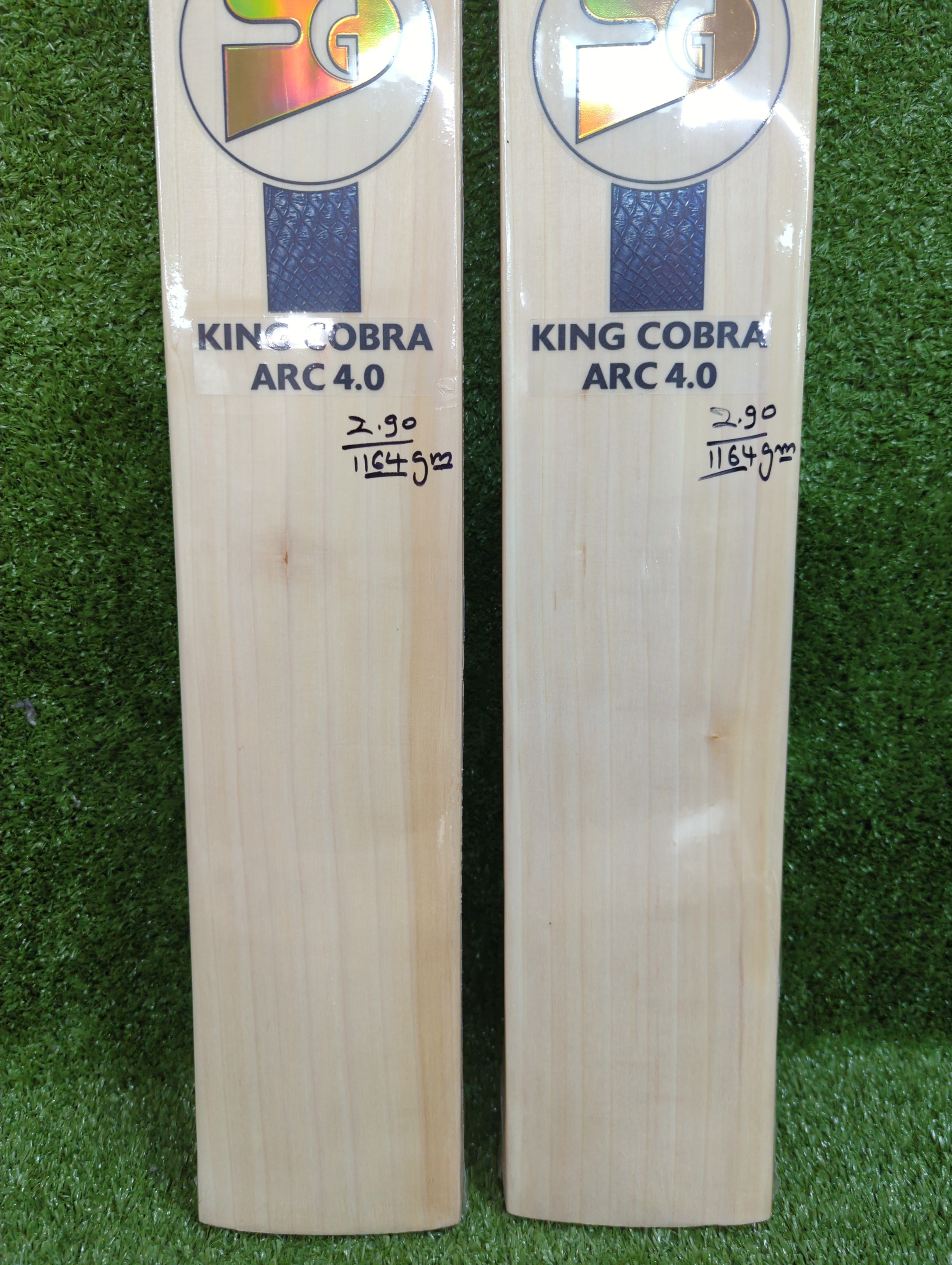 SG King Cobra Arc 4.0 English Willow Cricket Bat SG