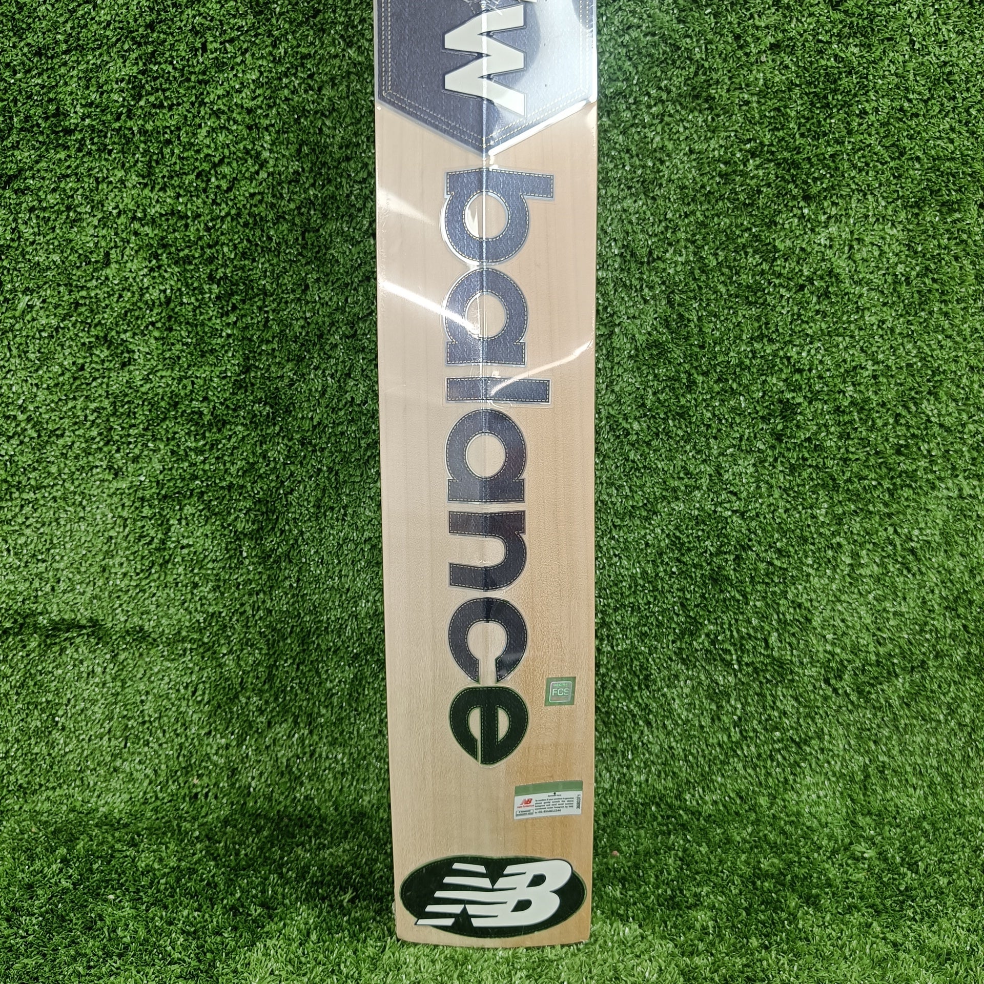 NB DC 800i PRO English Willow Cricket Bat