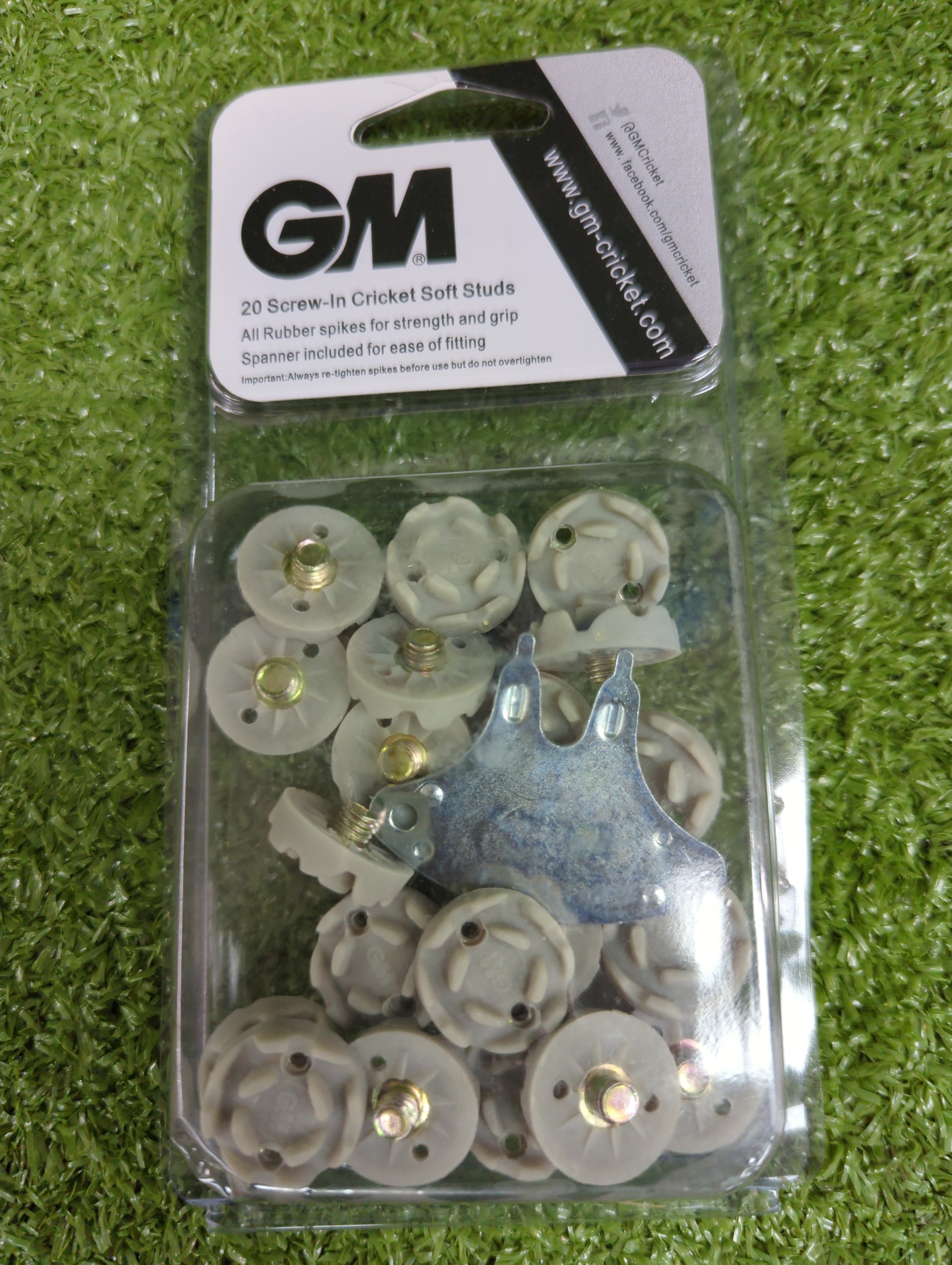 GM Cricket Universal Spare Rubber Spikes (Set of 20)