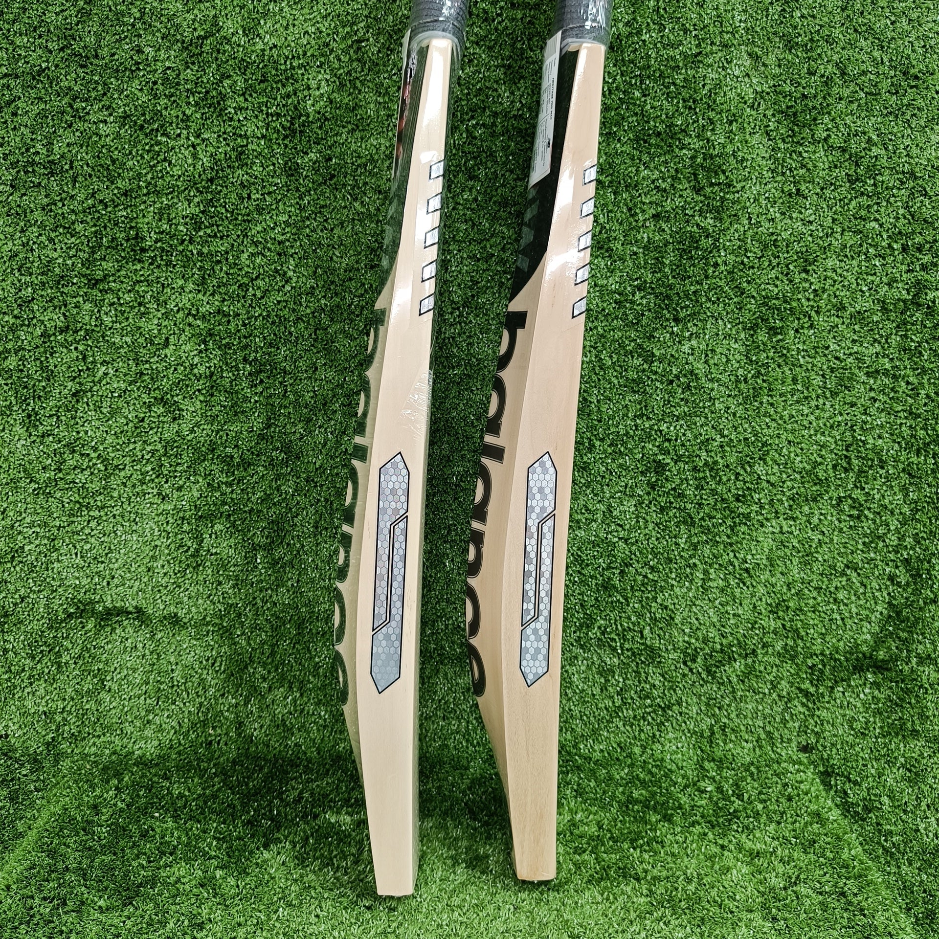 NB Heritage 700i Max English Willow Cricket Bat