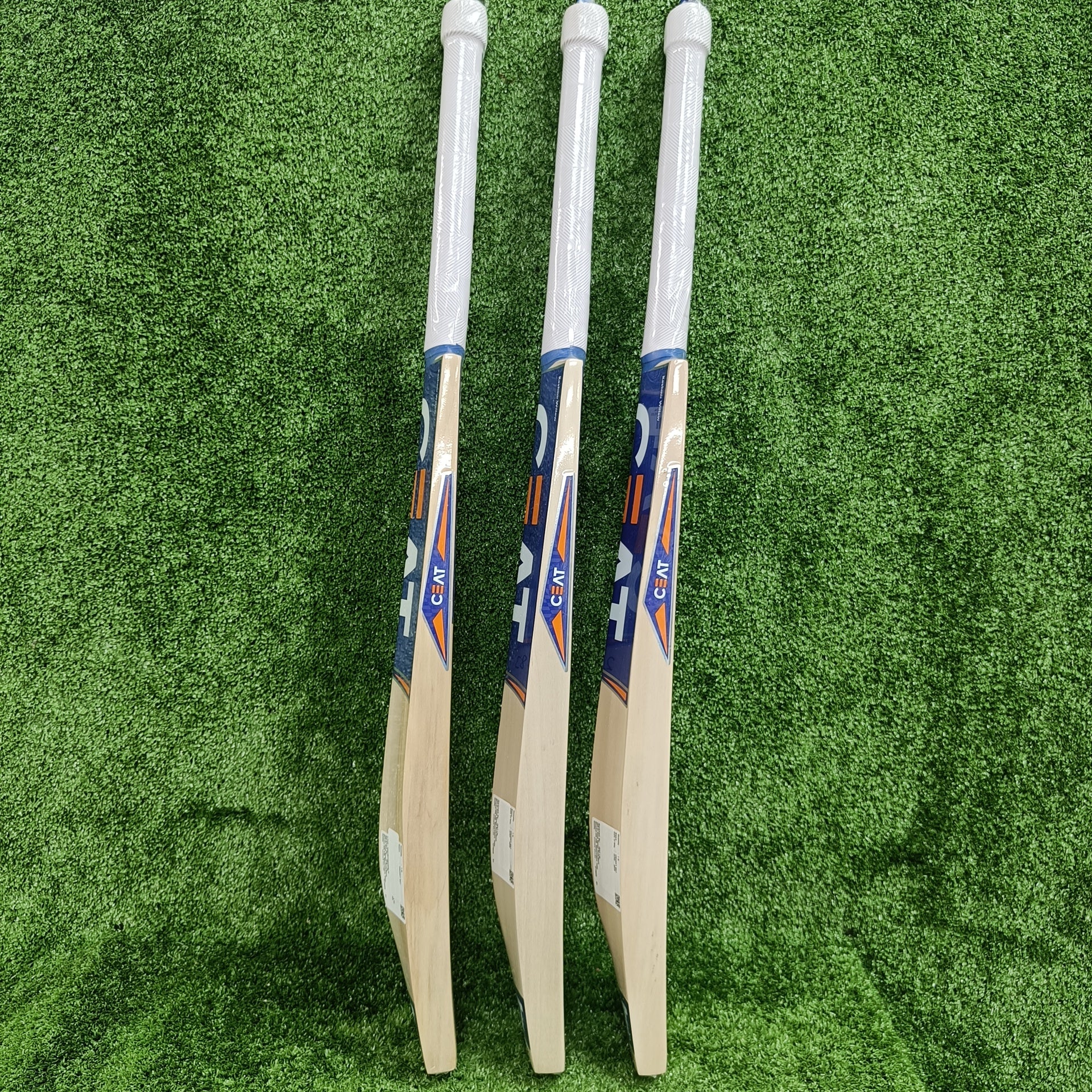 Ceat Hitman (Rohit Sharma) Kashmir Willow Cricket Bat