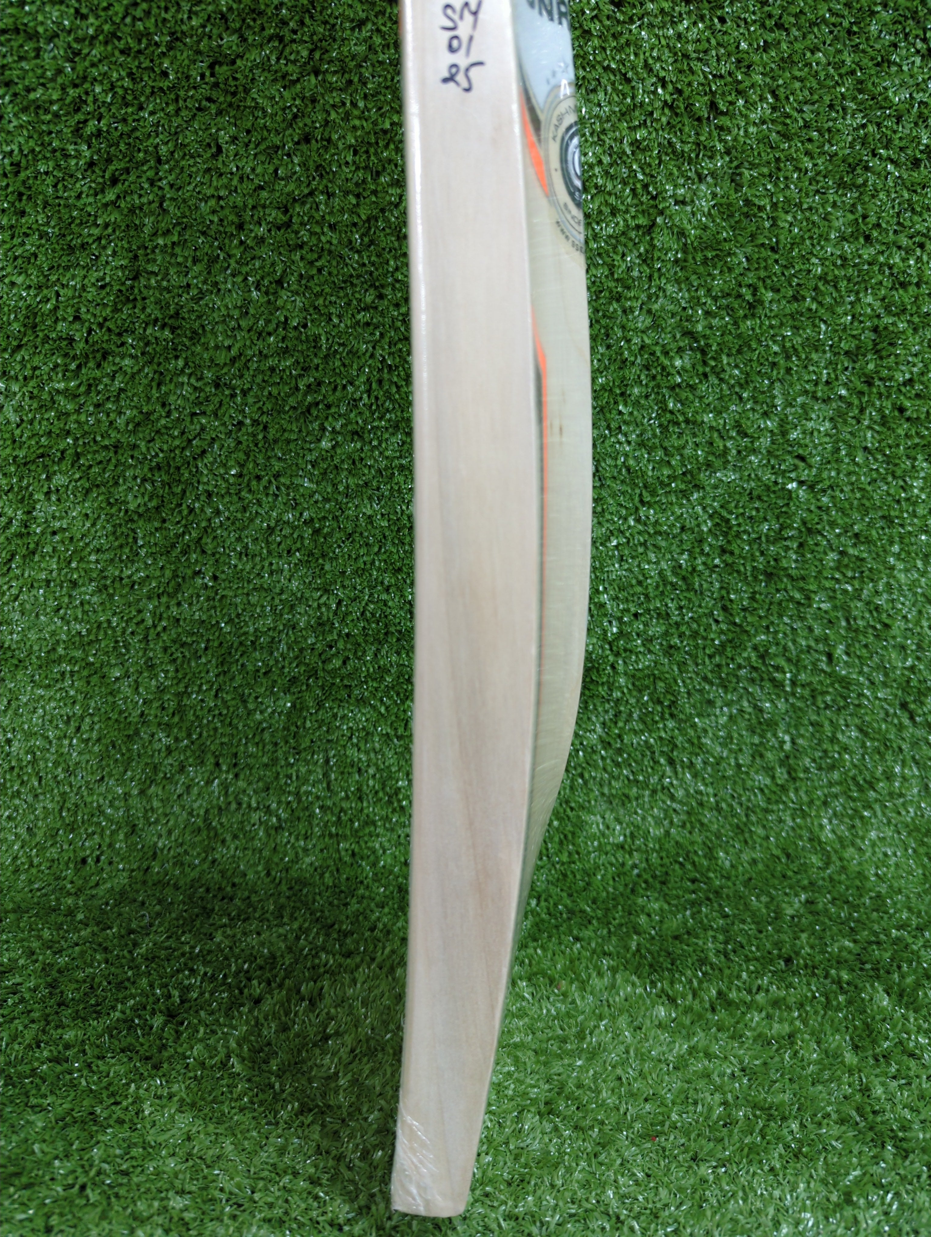 SS R 7 Kashmir Willow Cricket Bat