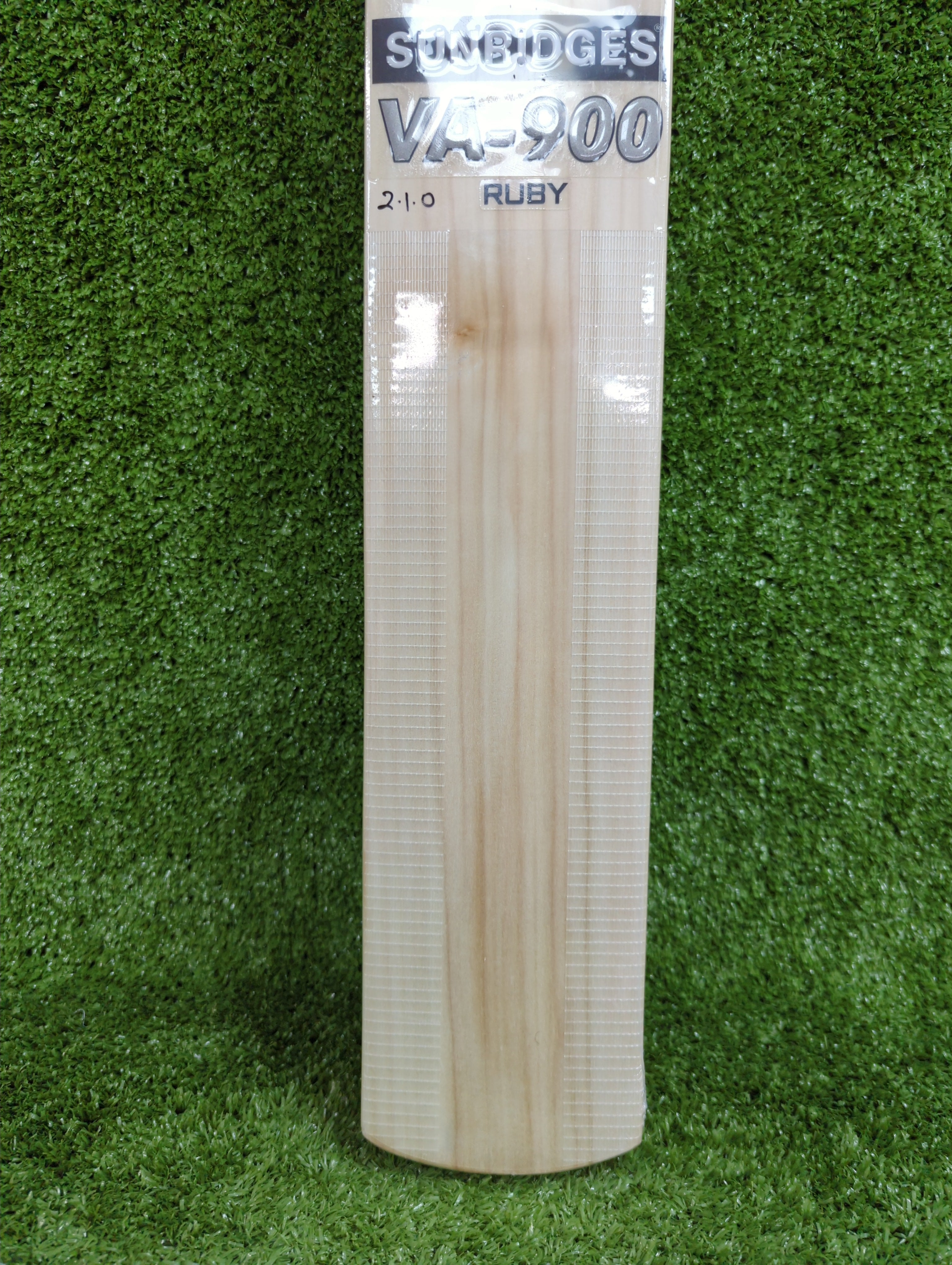 SS VA-900 Ruby Kashmir Willow Cricket Bat