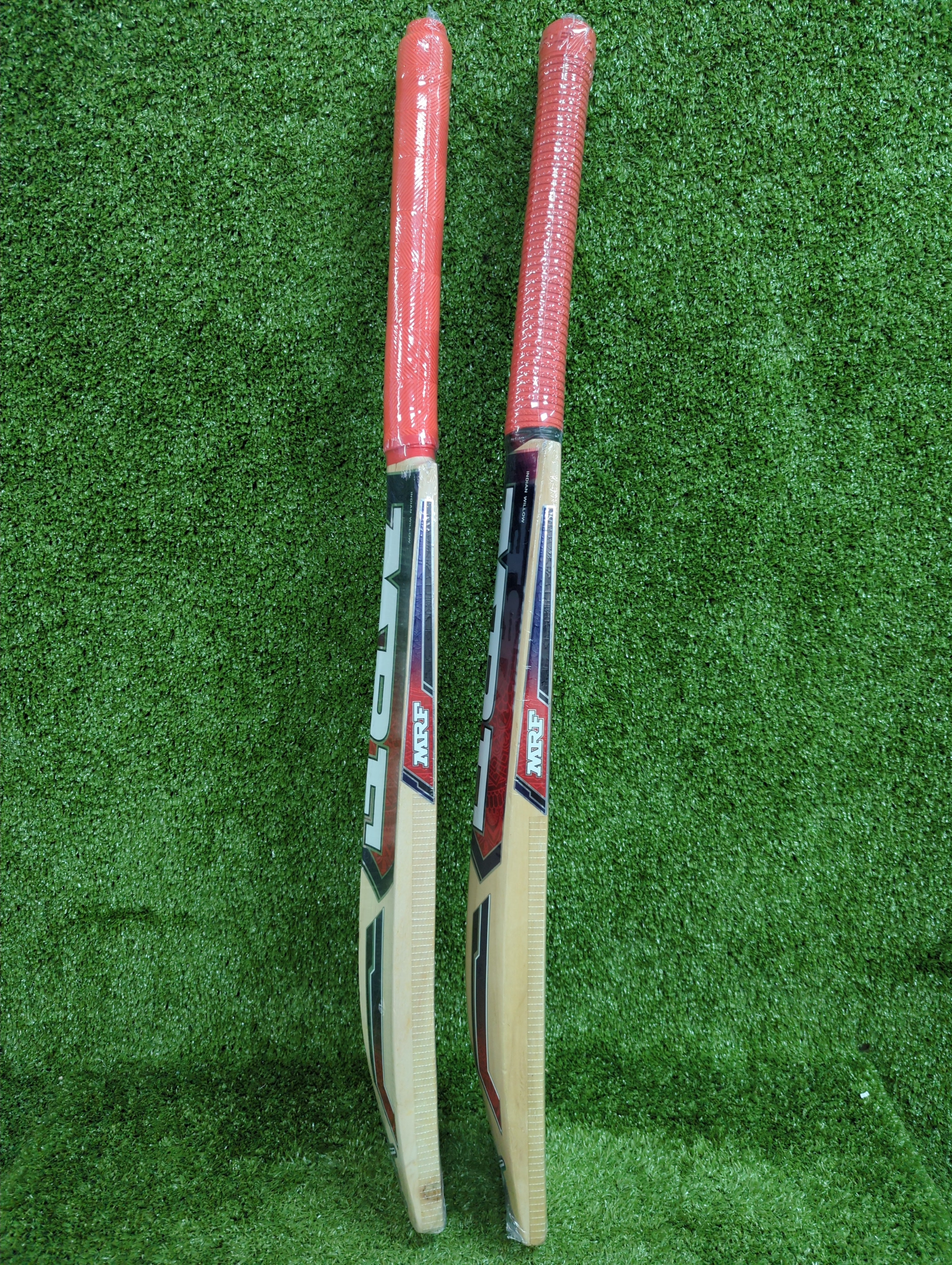 MRF Prodigy VK18 Kashmir Willow Junior Bat