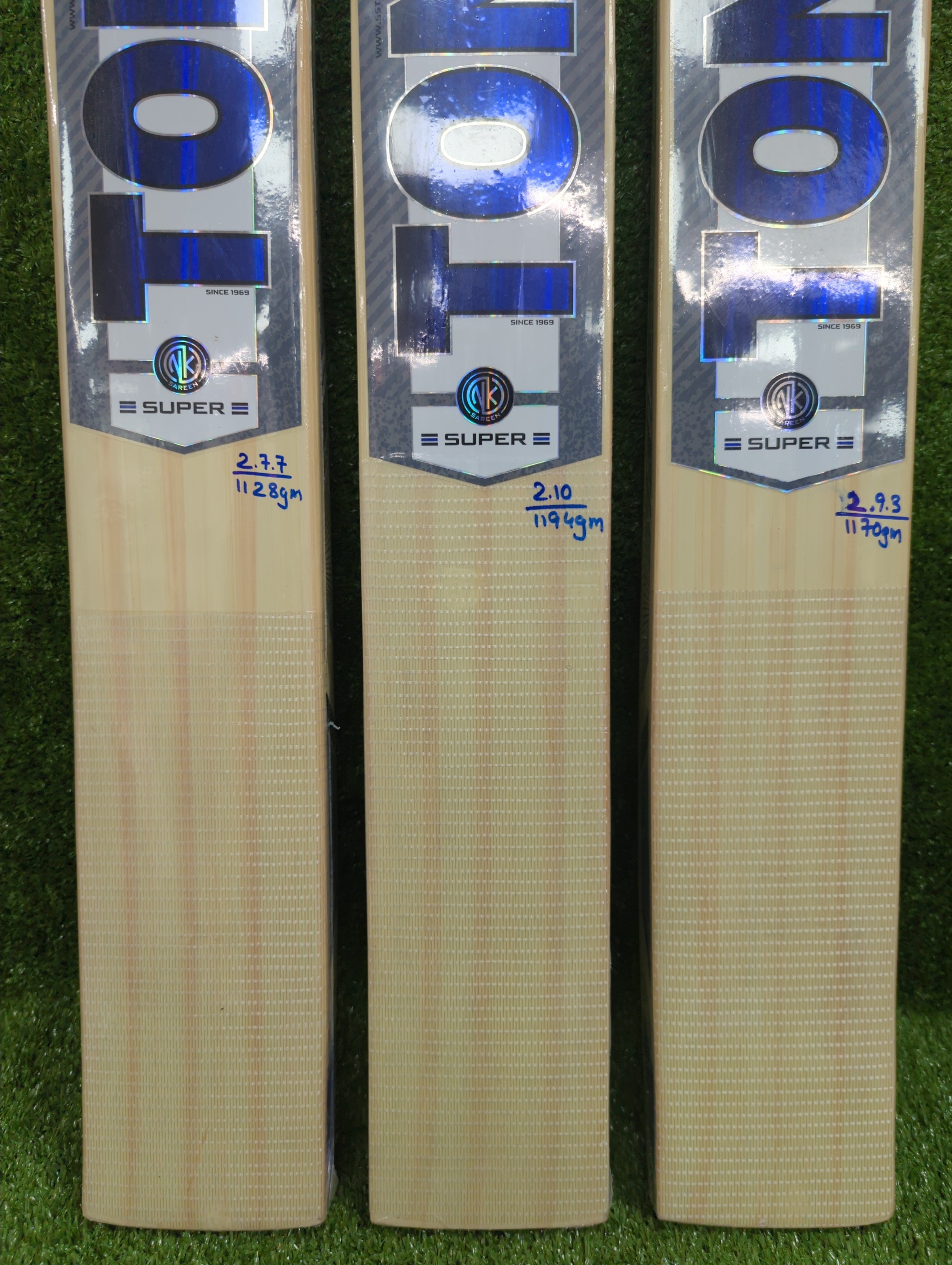 SS TON Super Kashmir Willow Cricket Bat by SS - close-up detail - TopCricketStore