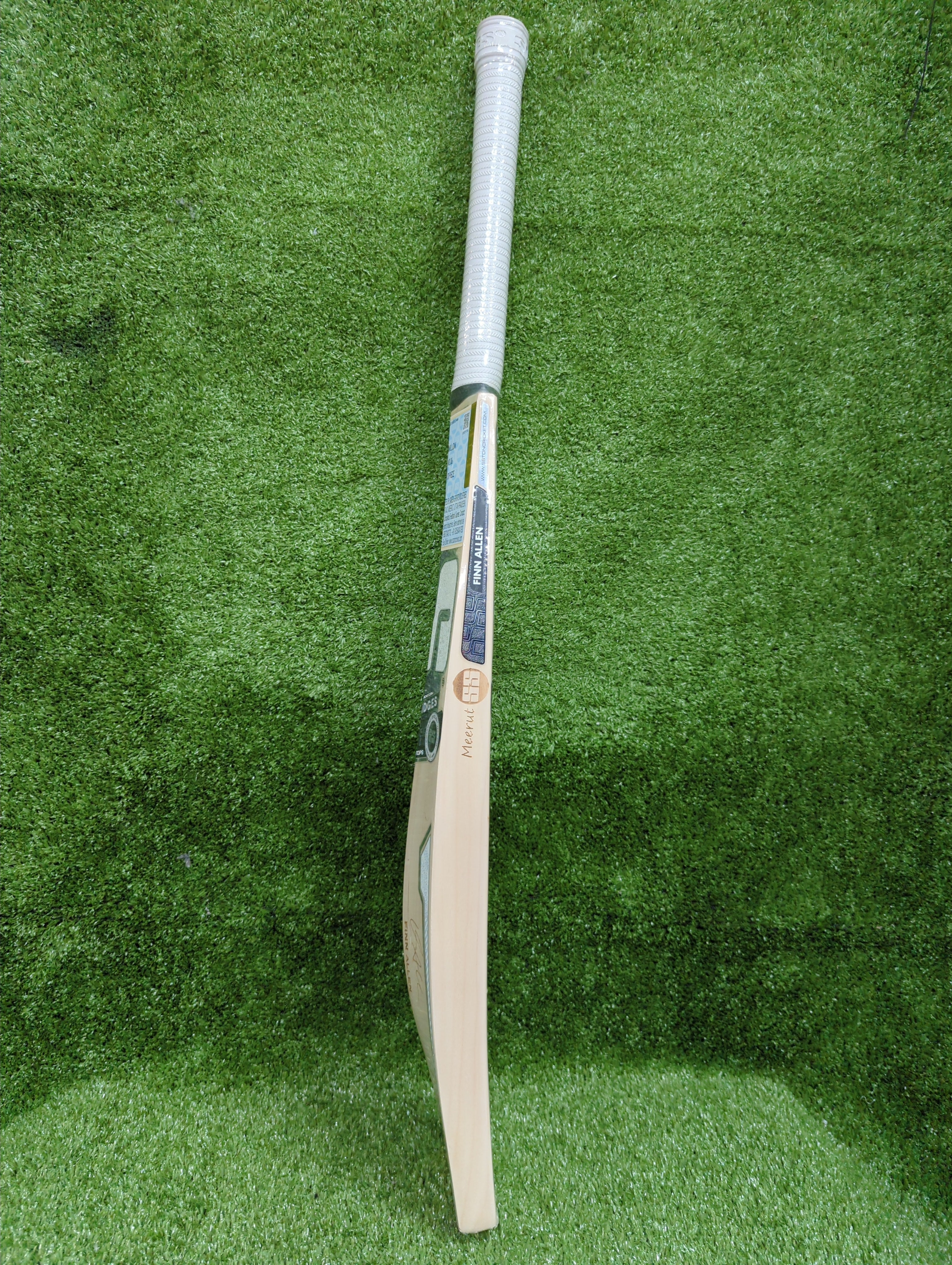 SS Finn Allen Players Edition Junior / Youth English Willow Cricket Bat SS