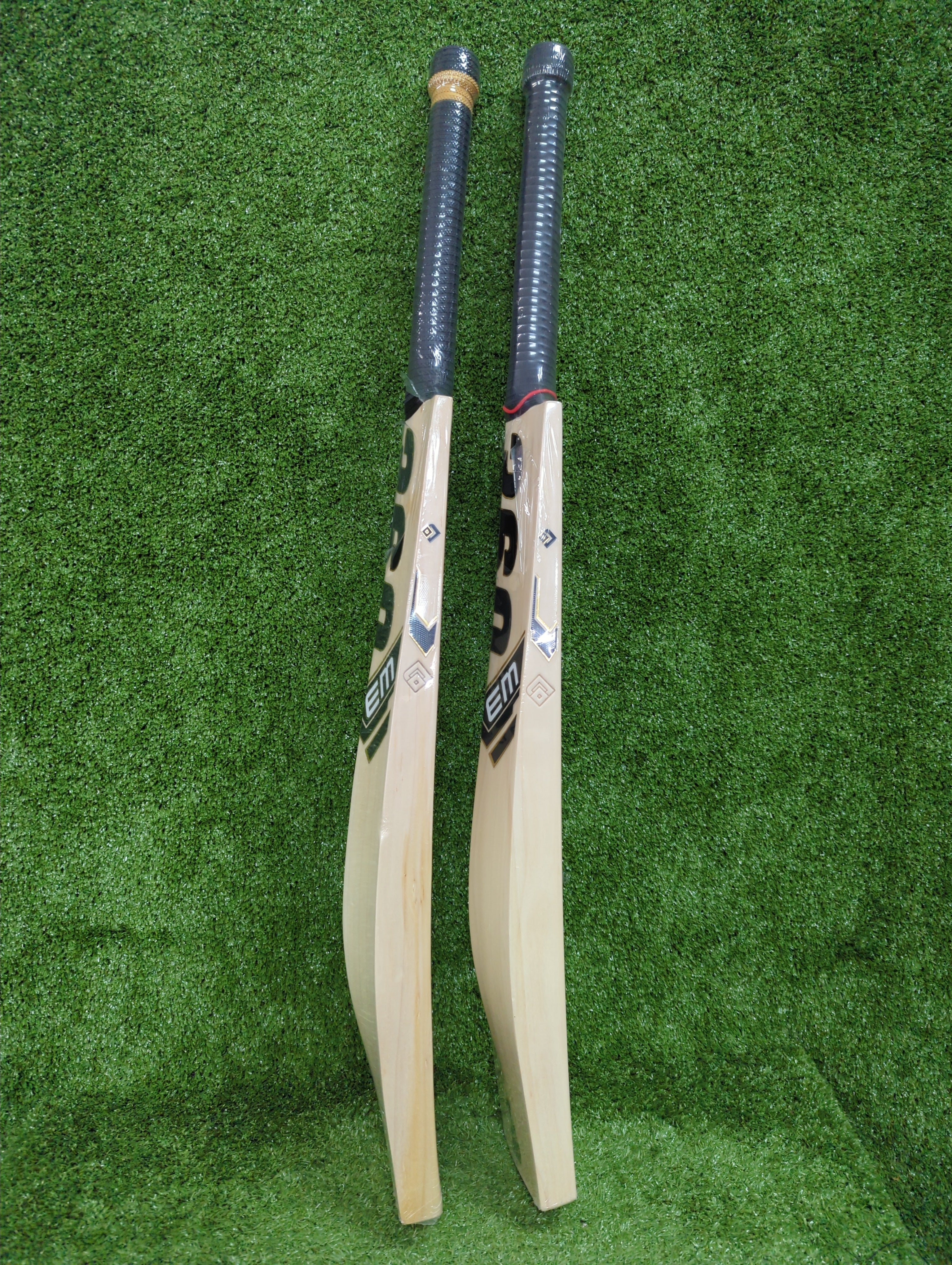 EM 360 No. 17 AB de Villiers English Willow Cricket Bat