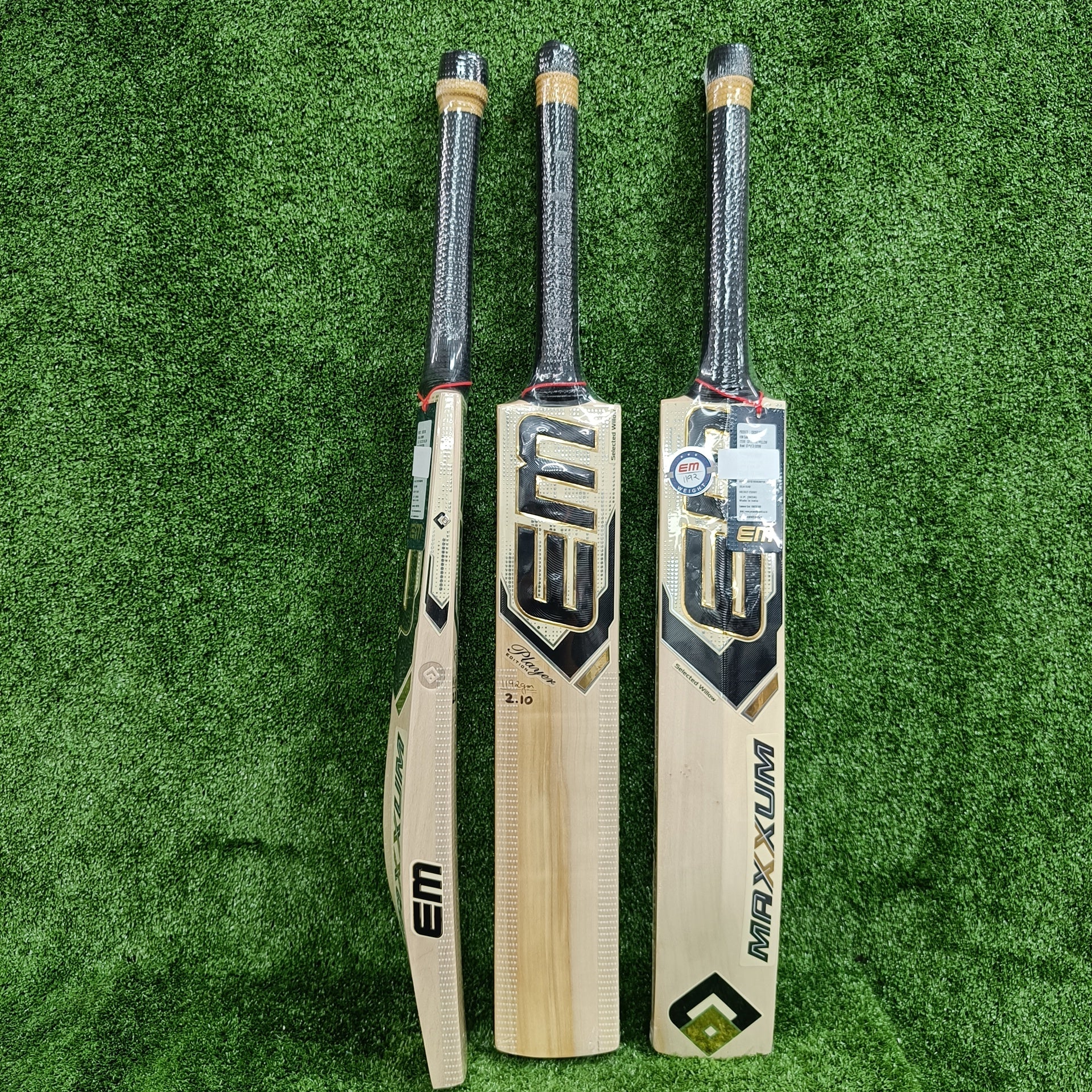 EM Maxxum Player Edition Selected Willow Cricket Bat (Gold)