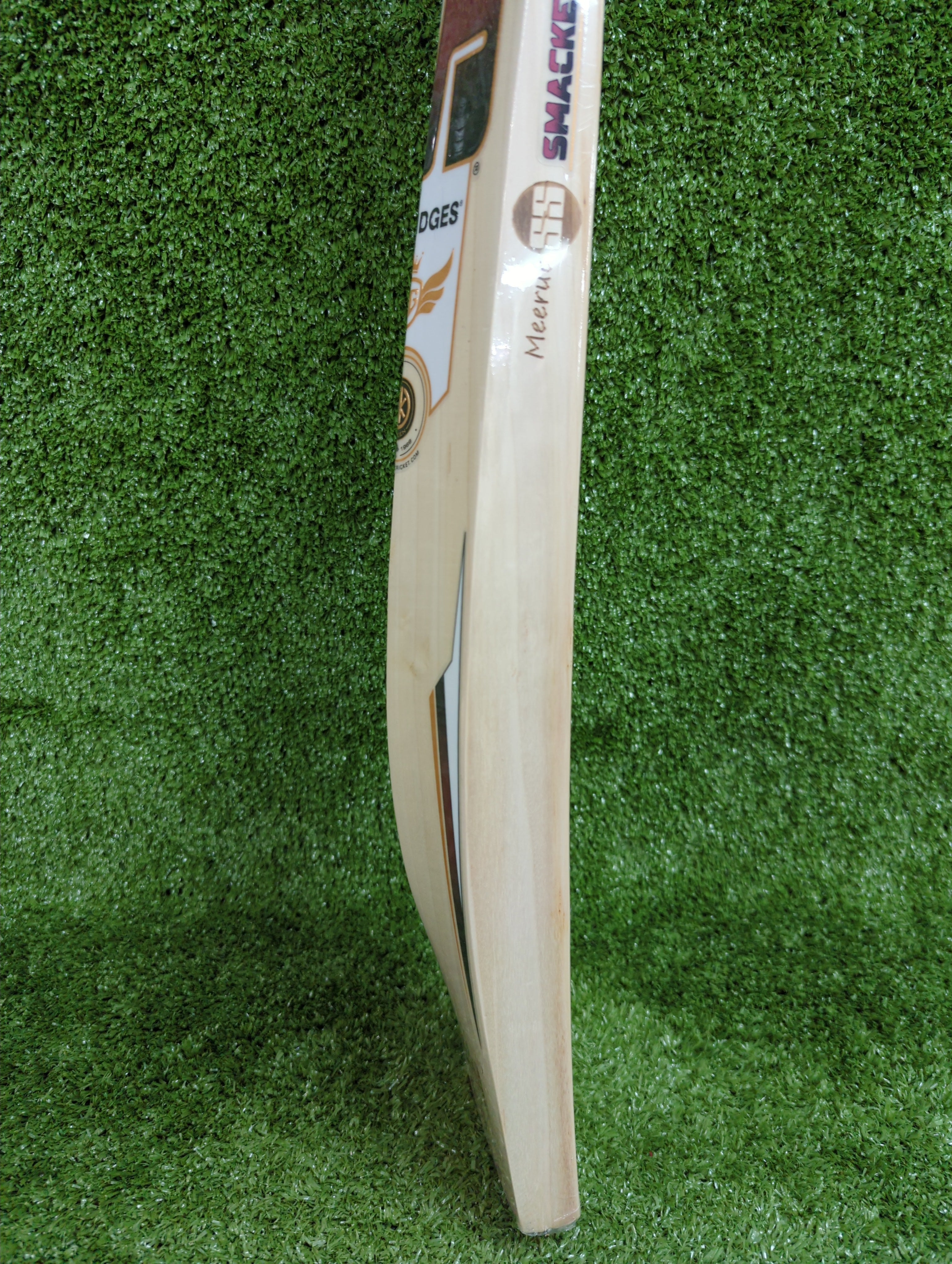 SS GG Smacker Youth Harrow Cricket Bat (Red Sticker)