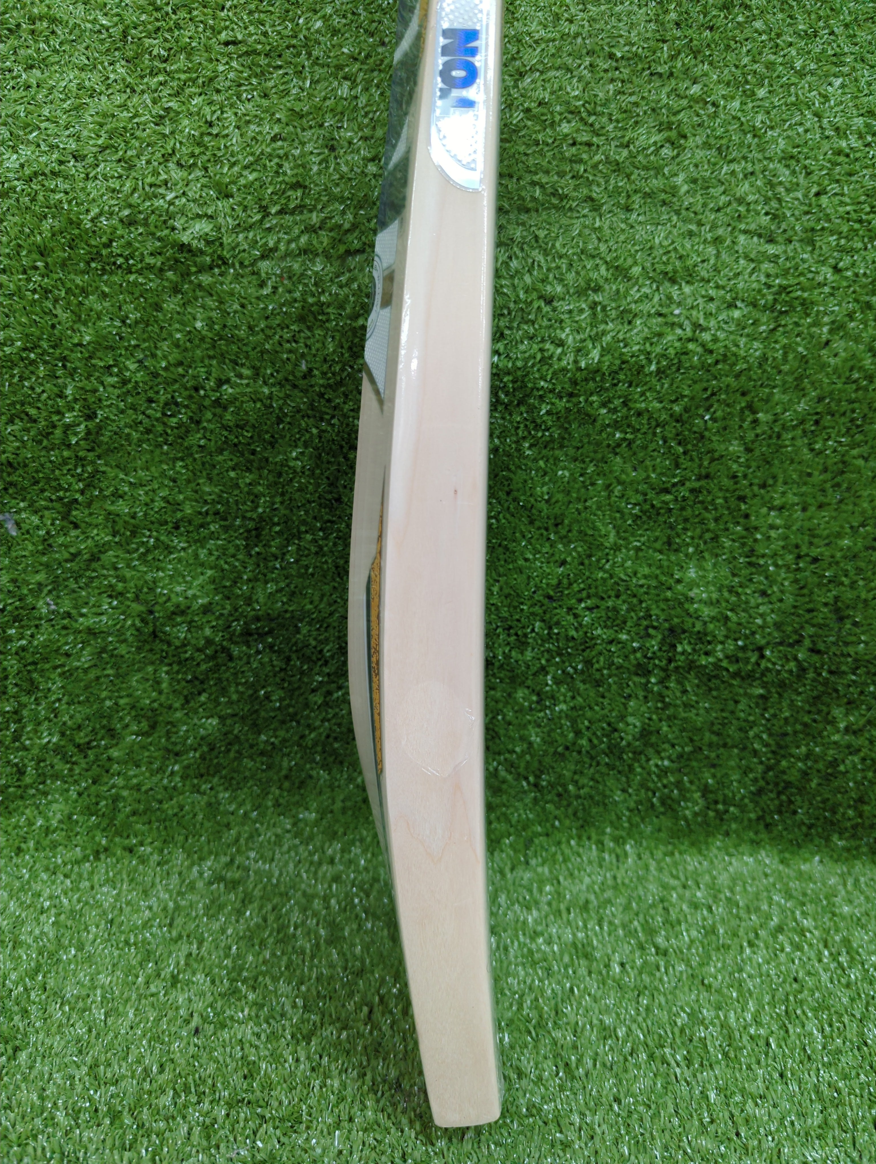 SS Ton Reserve Edition Junior / Youth English Willow Cricket Bat SS