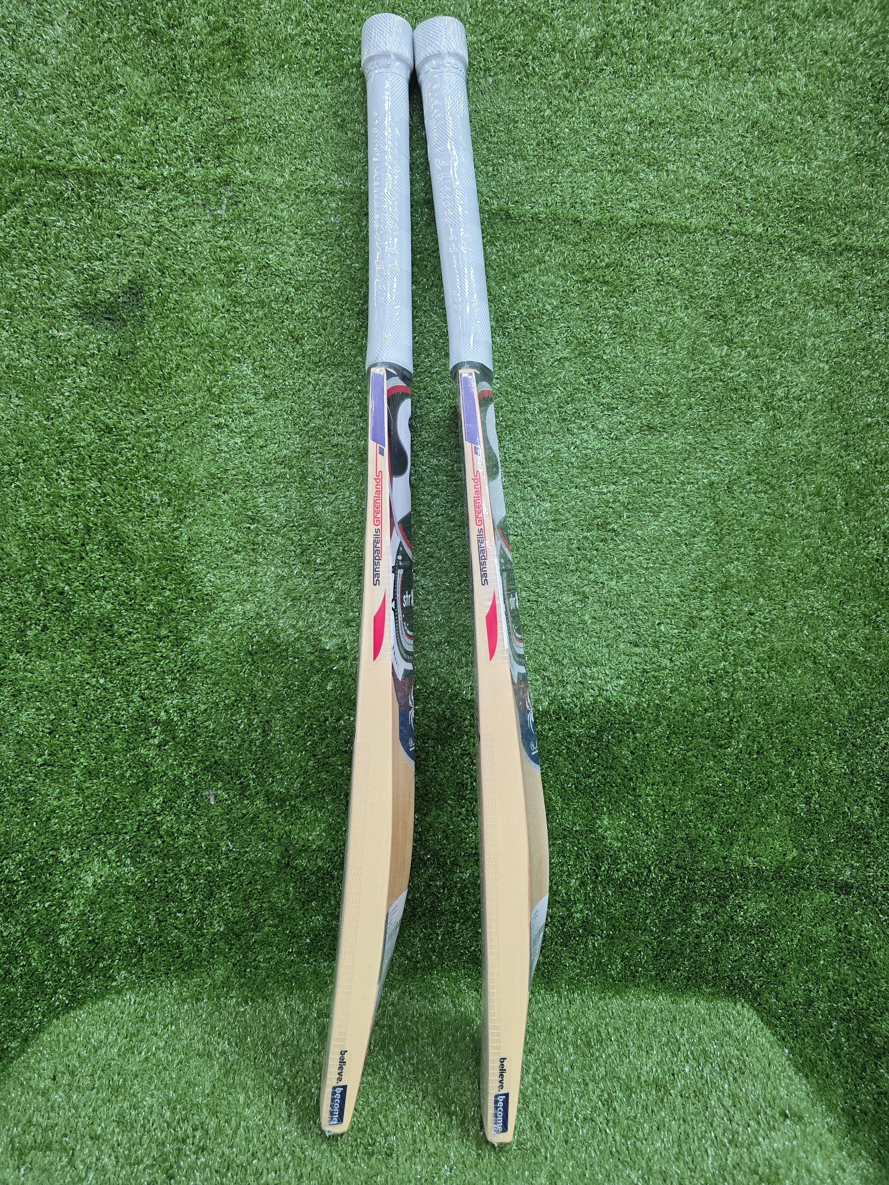 SG RP 250 Junior / Youth English Willow Cricket Bat with STR8Bat Sensor SG
