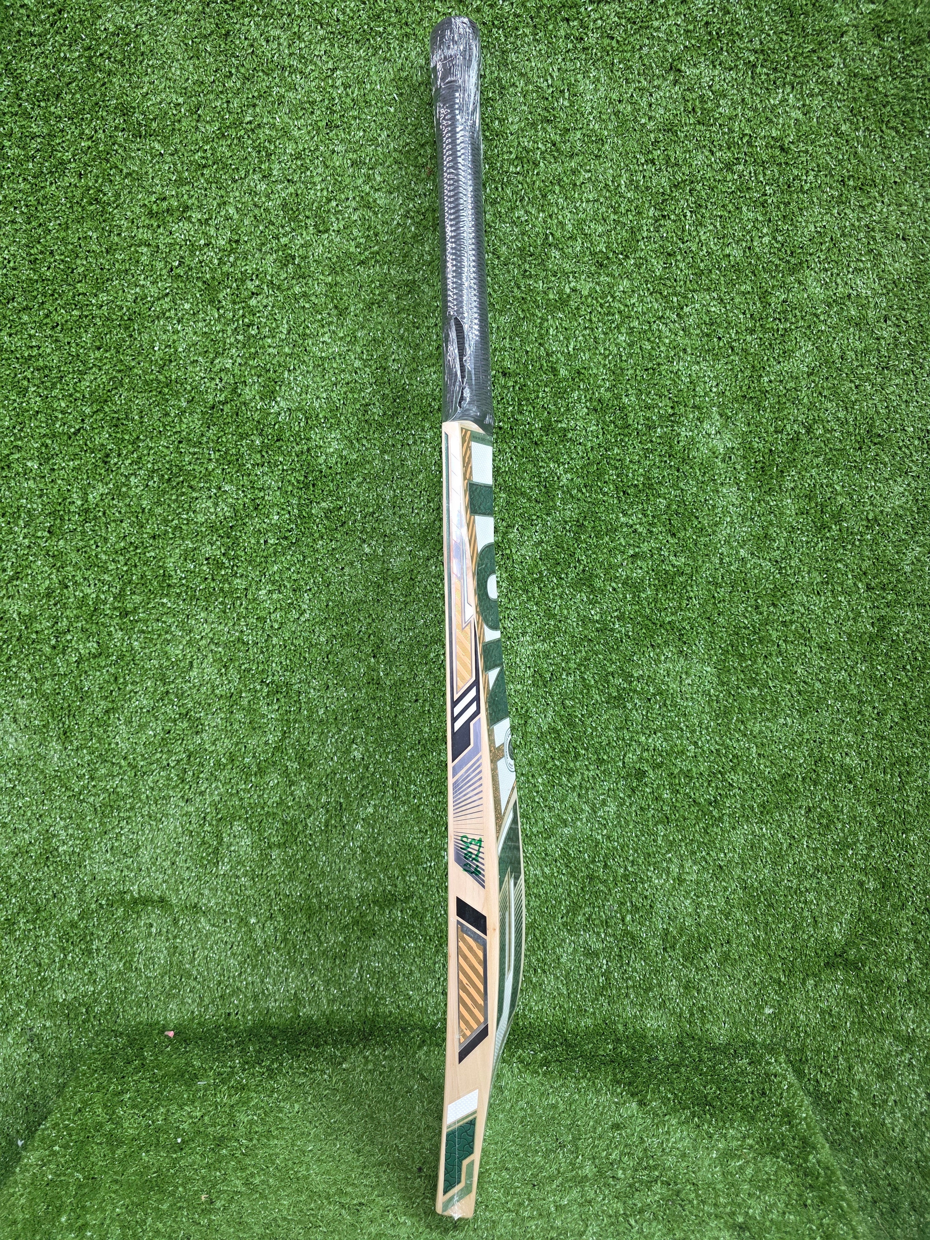 SS TON 999 English Willow Cricket Bat