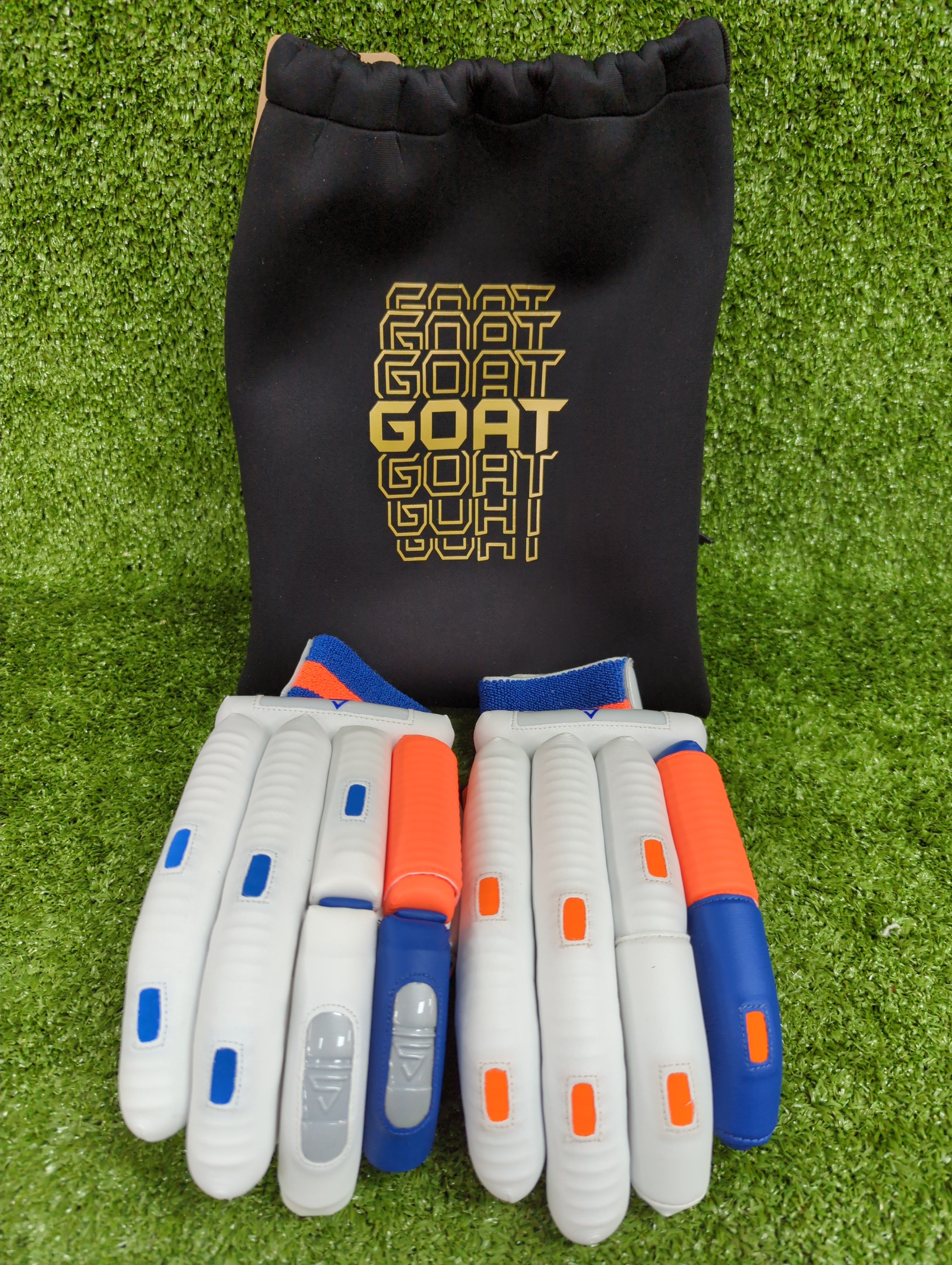 Backhand design of Versant GOAT Player Edition gloves